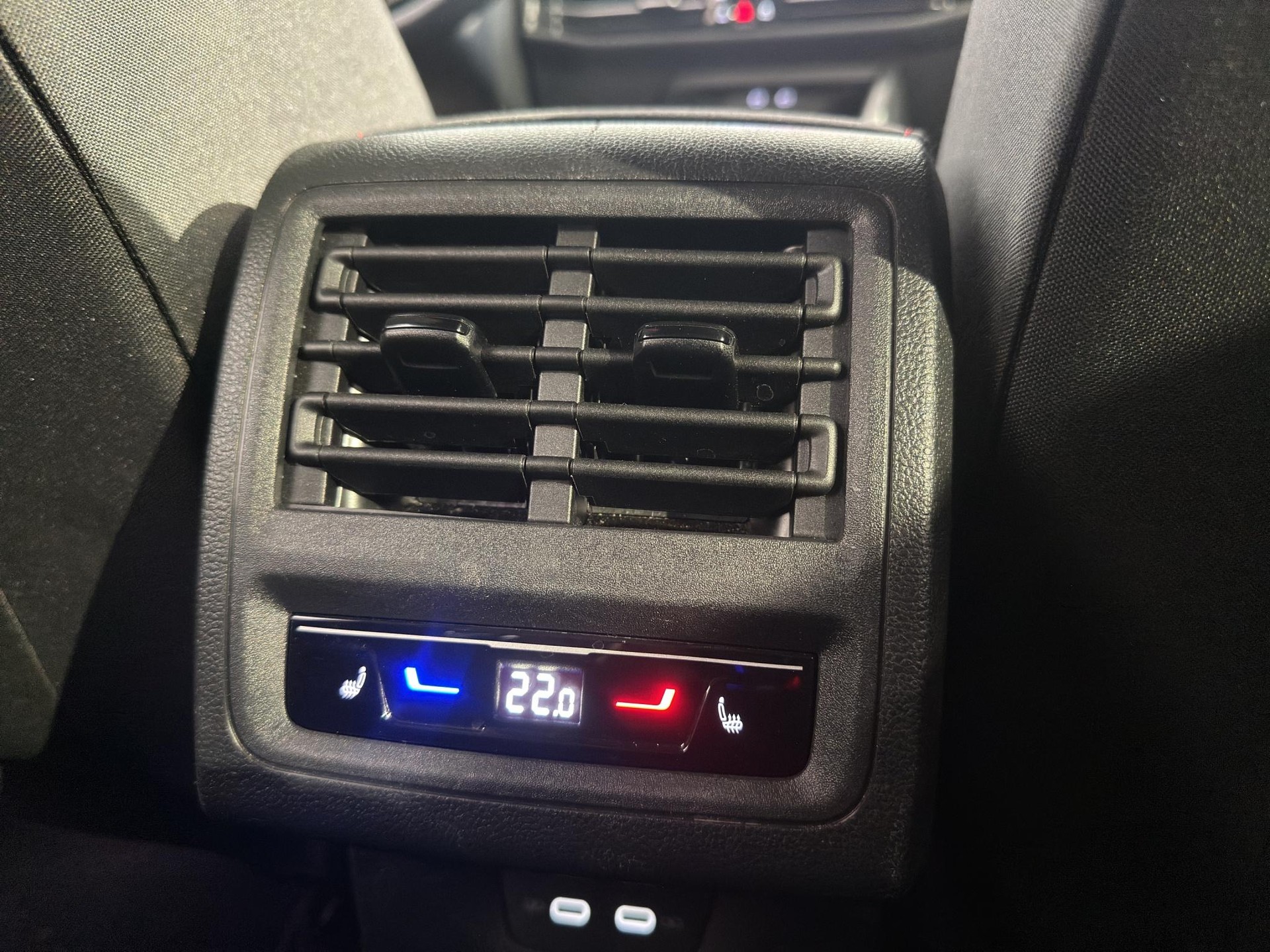 VW Golf 2.0 TSI GTI DSG-image-10