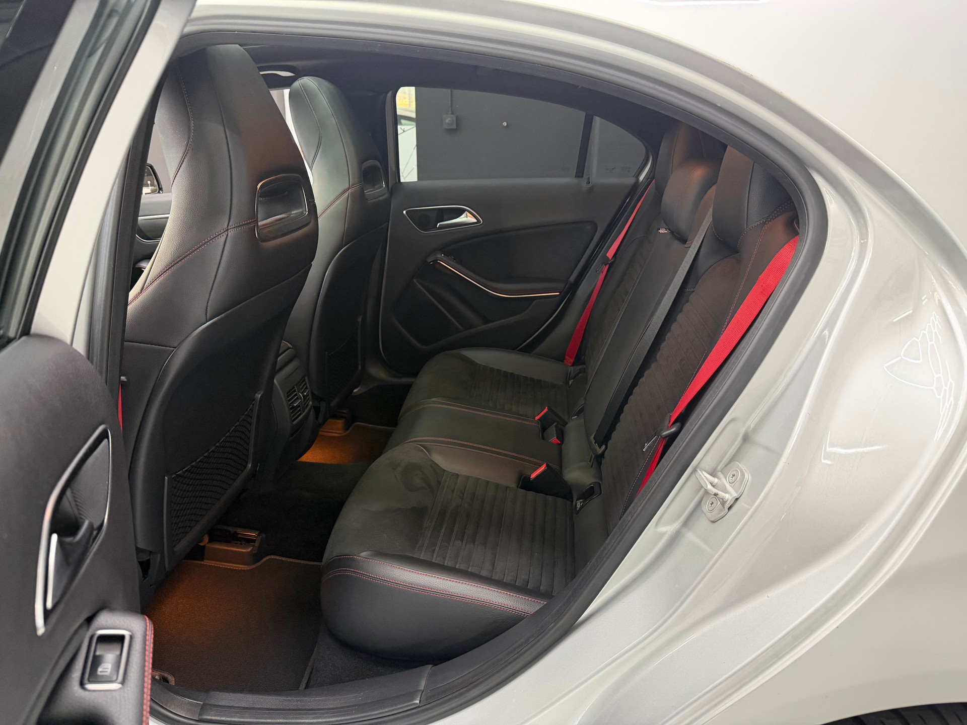 MERCEDES-BENZ A 250 Sport 7G-DCT-image-7