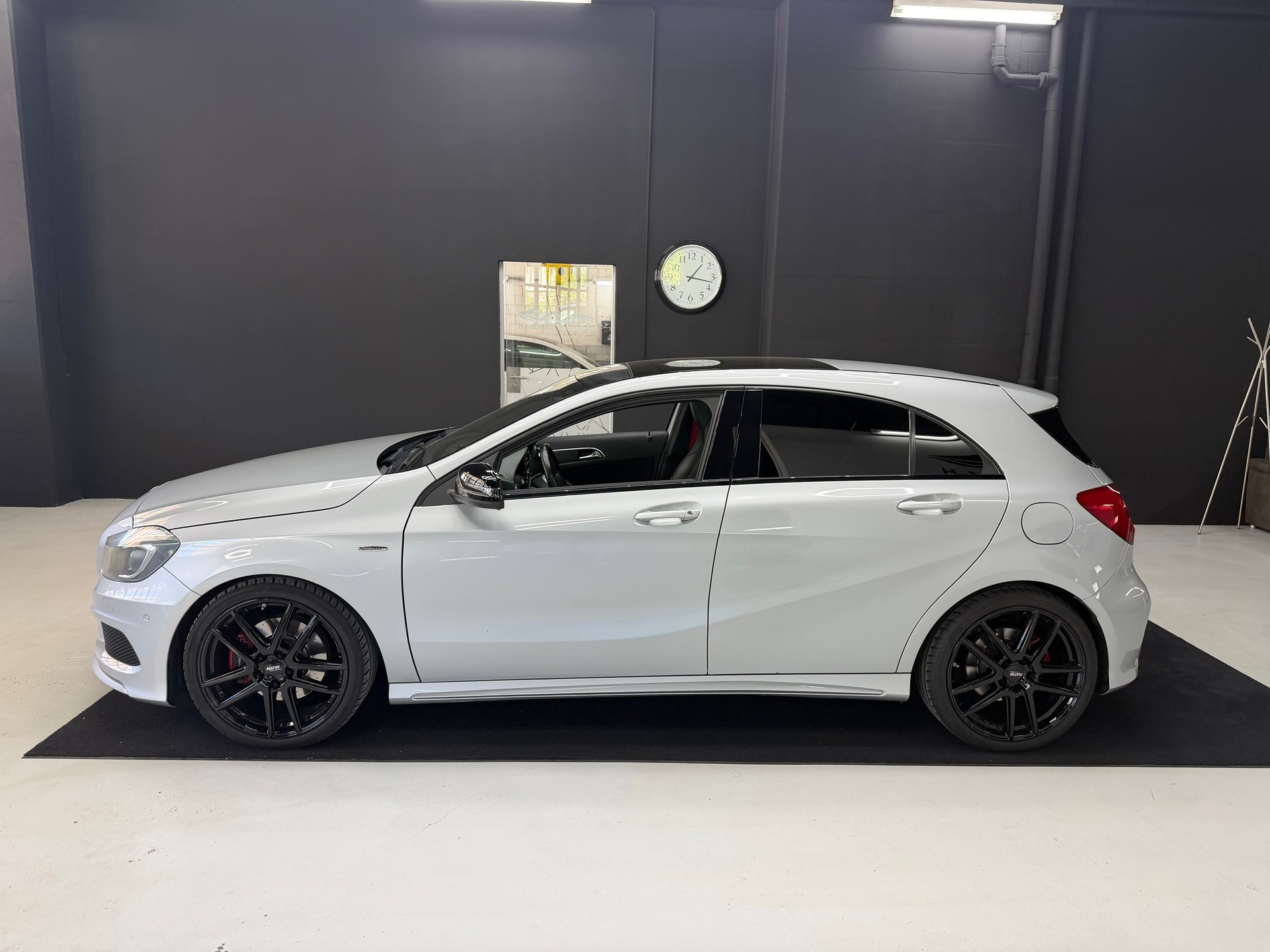MERCEDES-BENZ A 250 Sport 7G-DCT-image-3