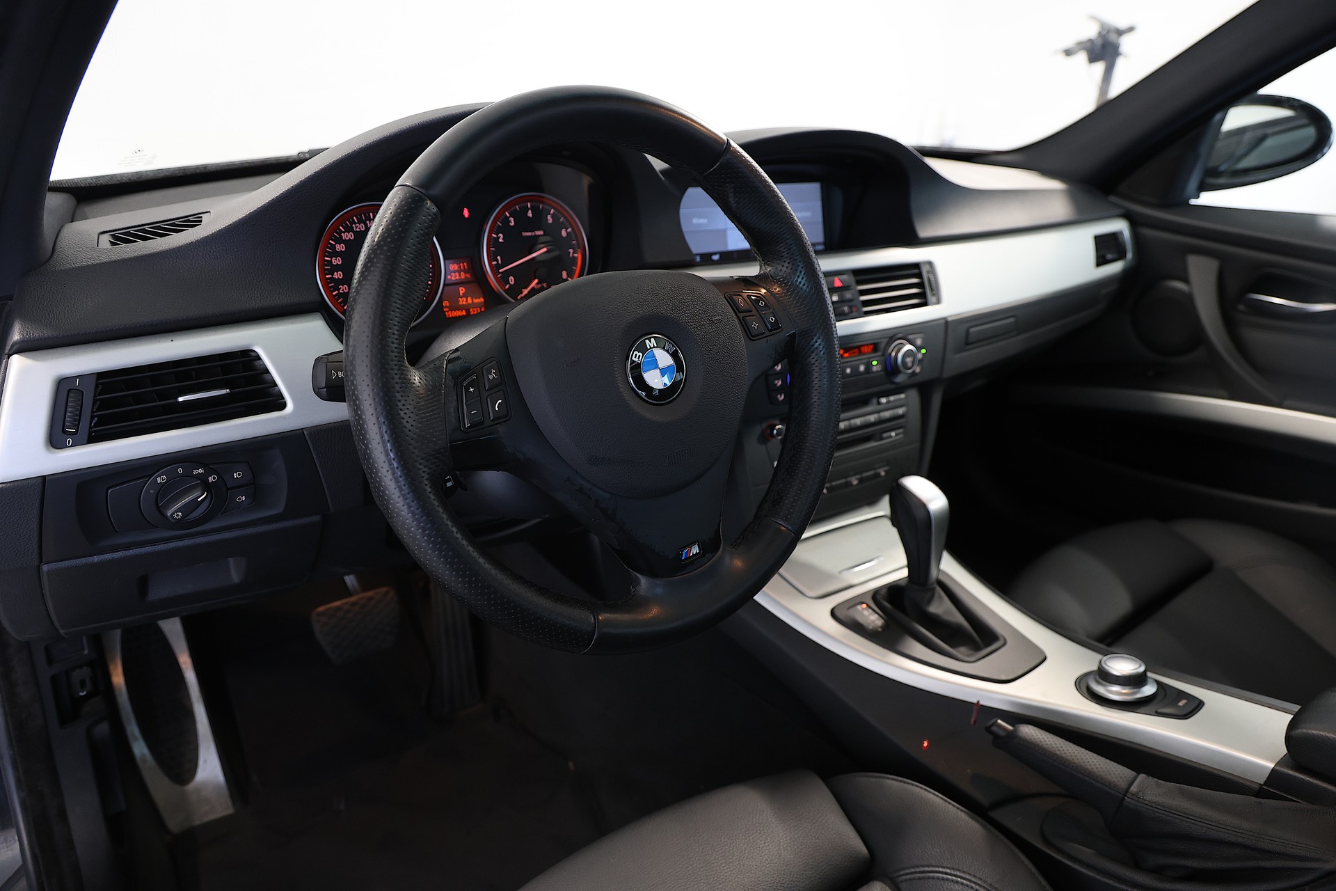 BMW 335xi Touring M-Sport Steptronic-image-6