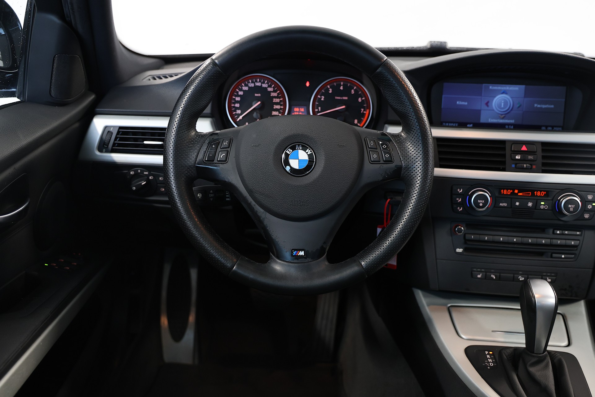 BMW 335xi Touring M-Sport Steptronic-image-8