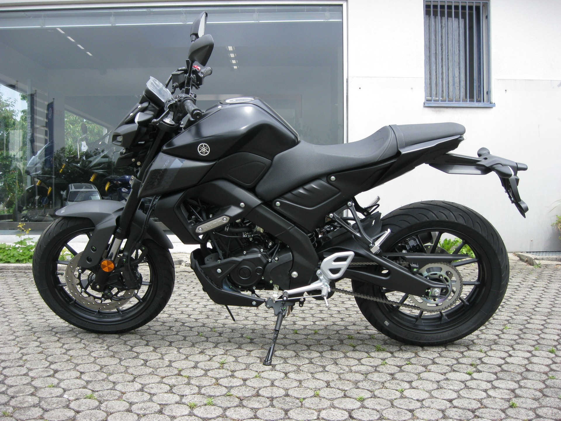 YAMAHA MT-125