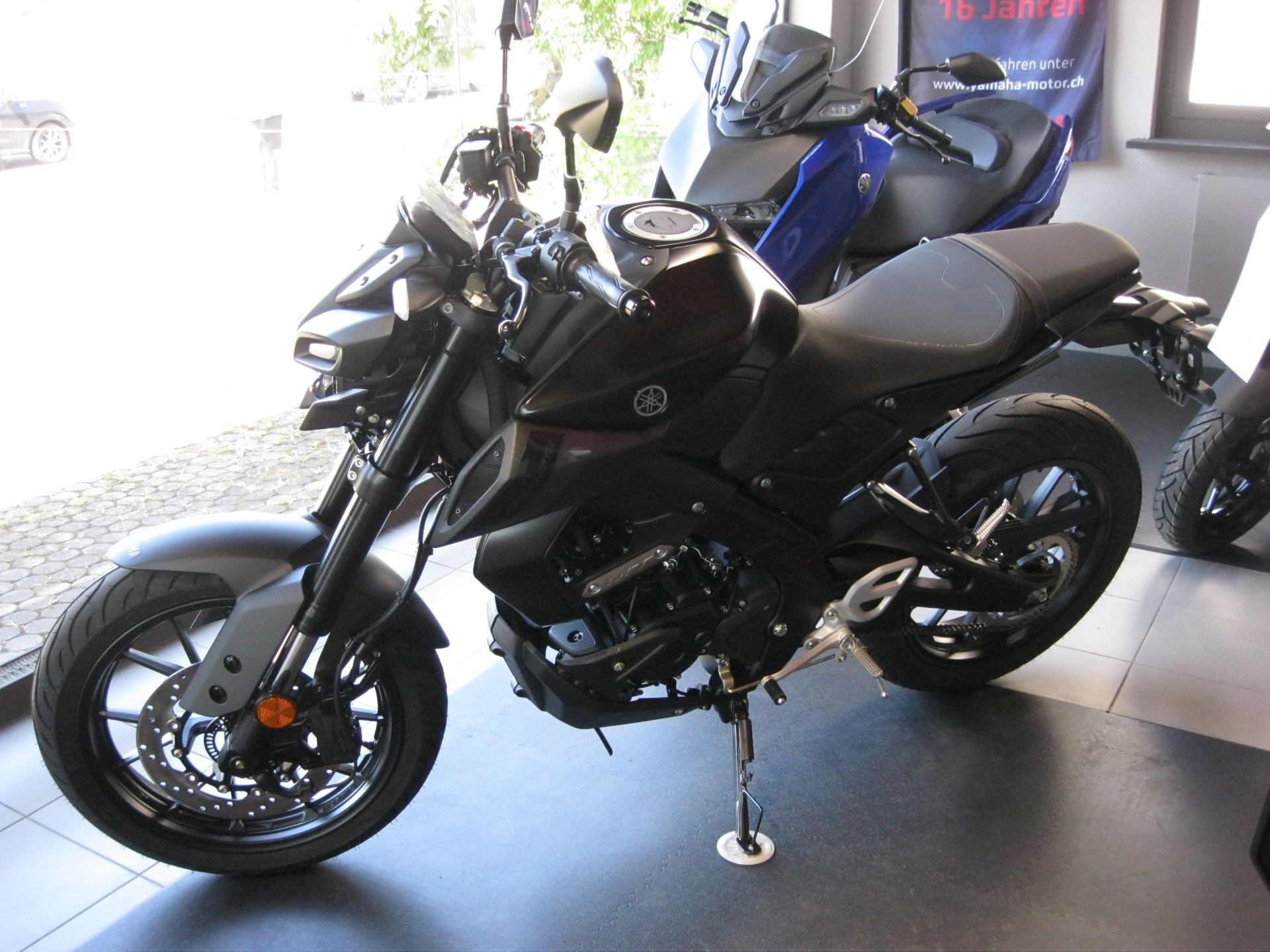 YAMAHA MT-125 ABS