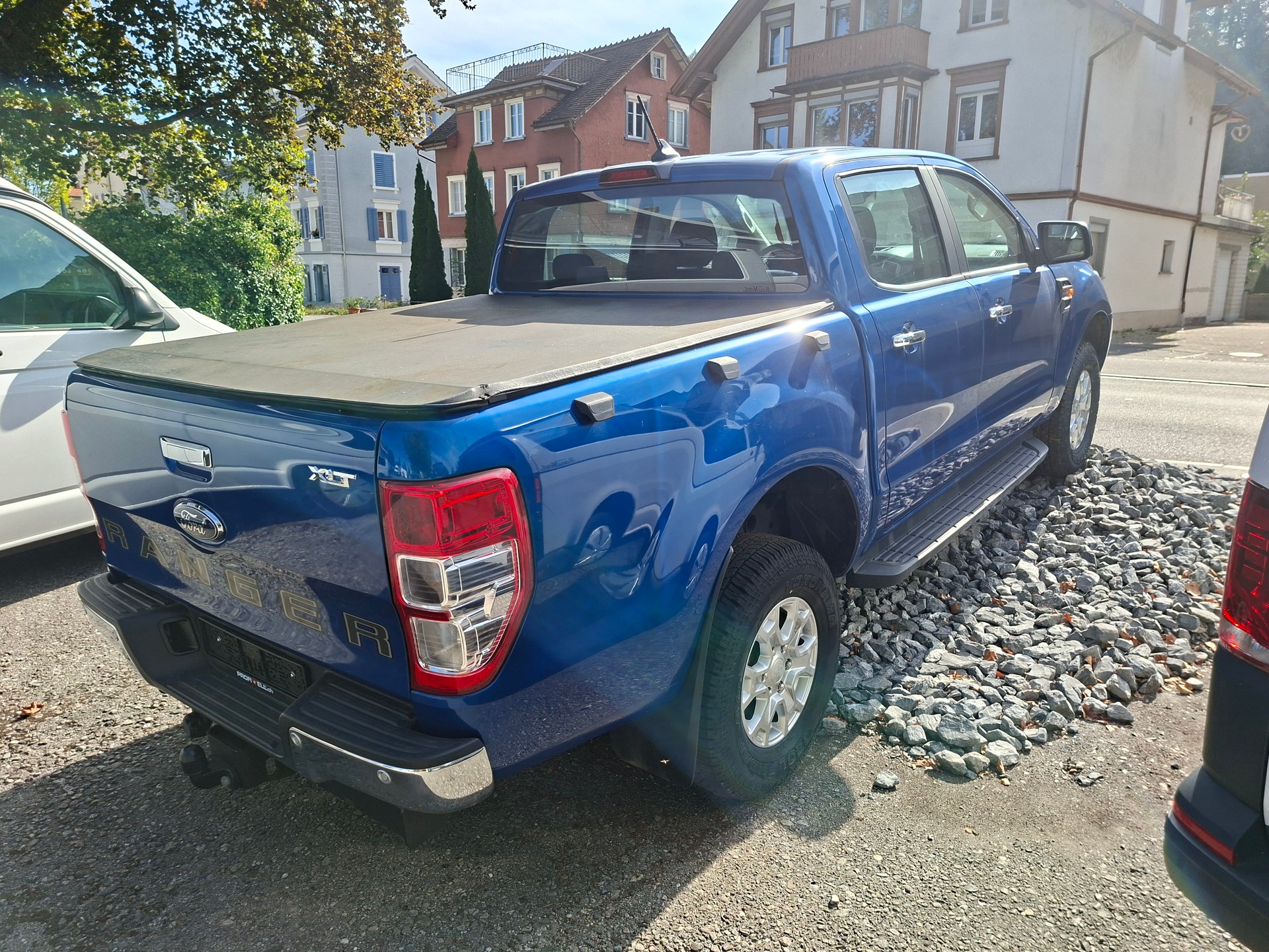 FORD Ranger XLT 2.0 Eco Blue 4x4 A-showroom-element-3