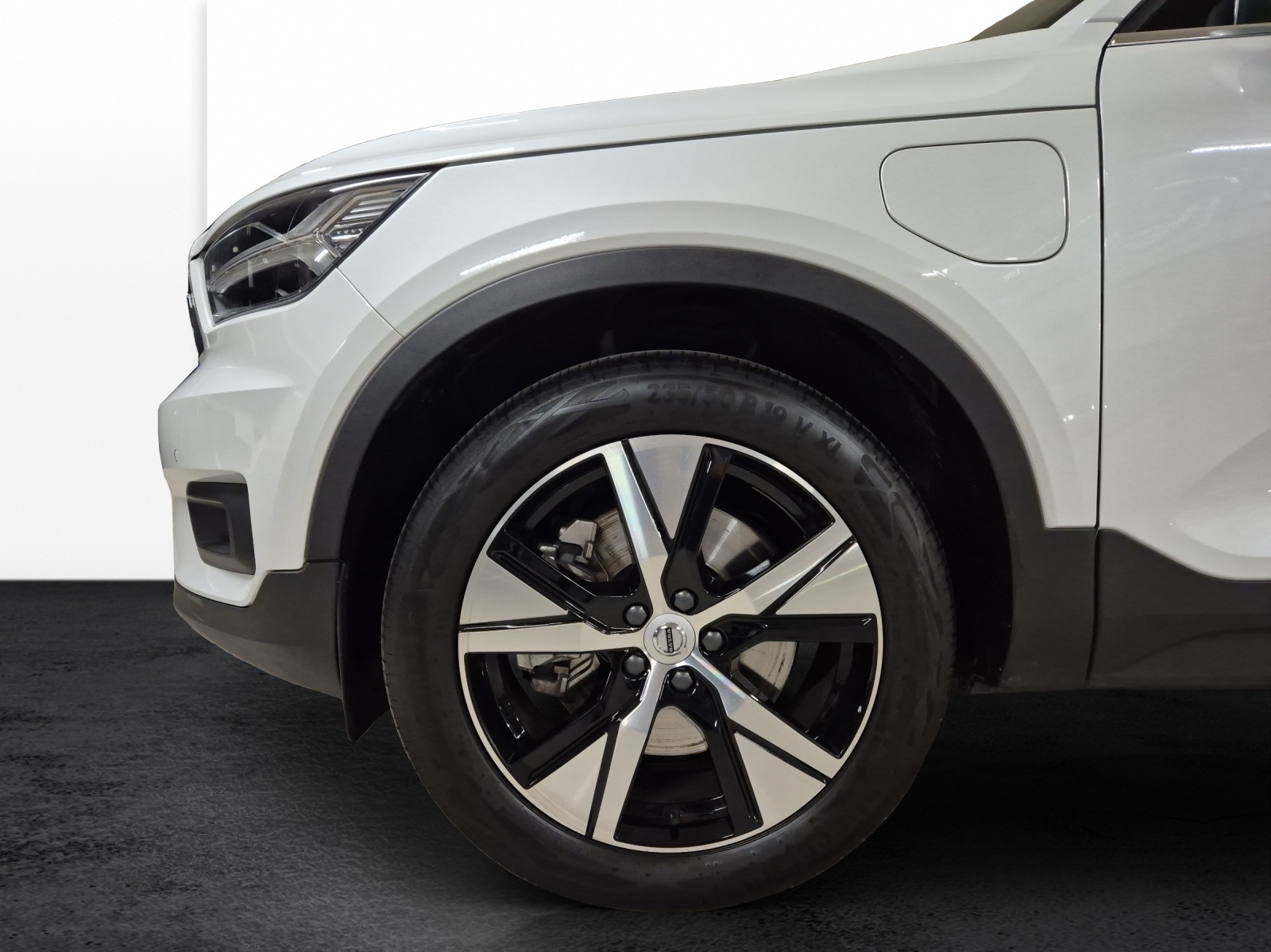 VOLVO XC40 1.5 T5 PiH Inscription-image-19