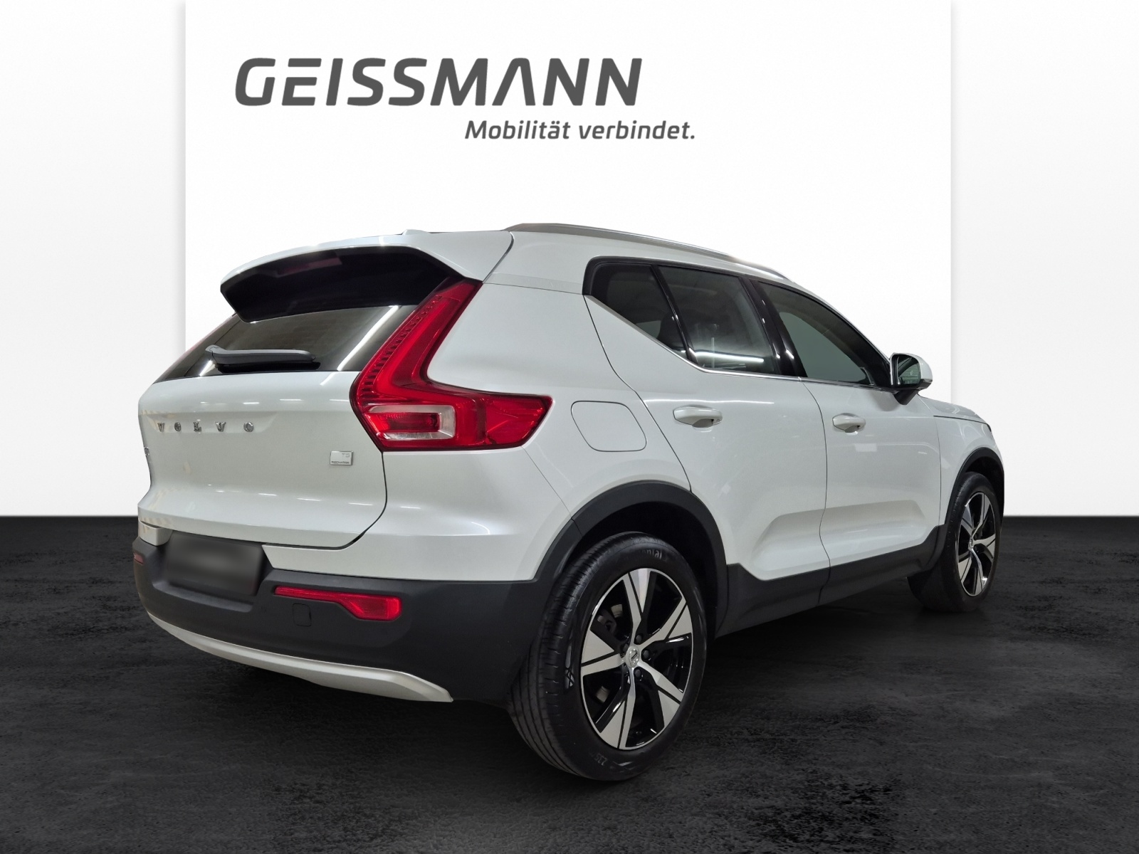VOLVO XC40 1.5 T5 PiH Inscription-image-6