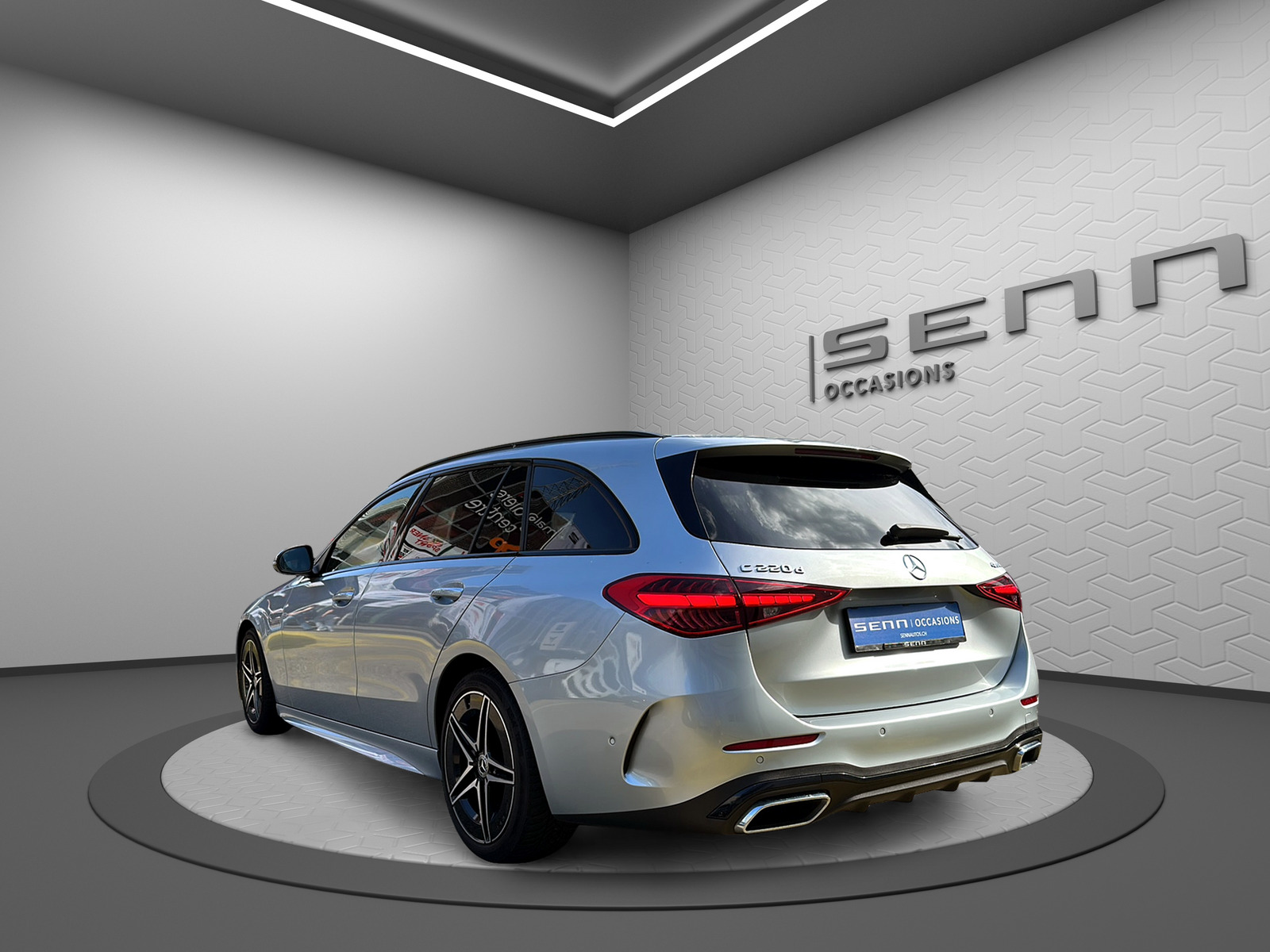 MERCEDES-BENZ C 220 d T 4Matic AMG Line-image-3