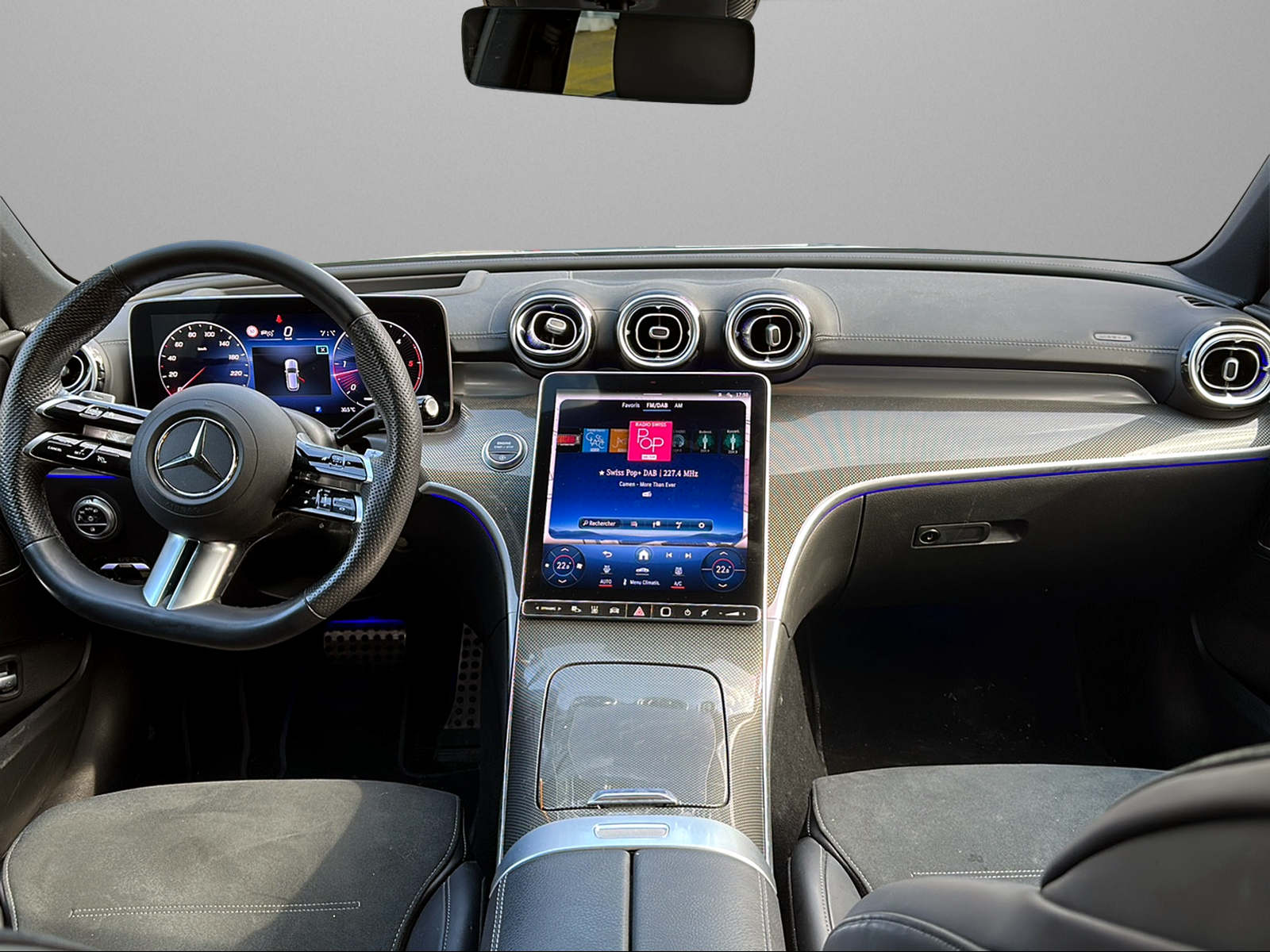 MERCEDES-BENZ C 220 d T 4Matic AMG Line-image-12