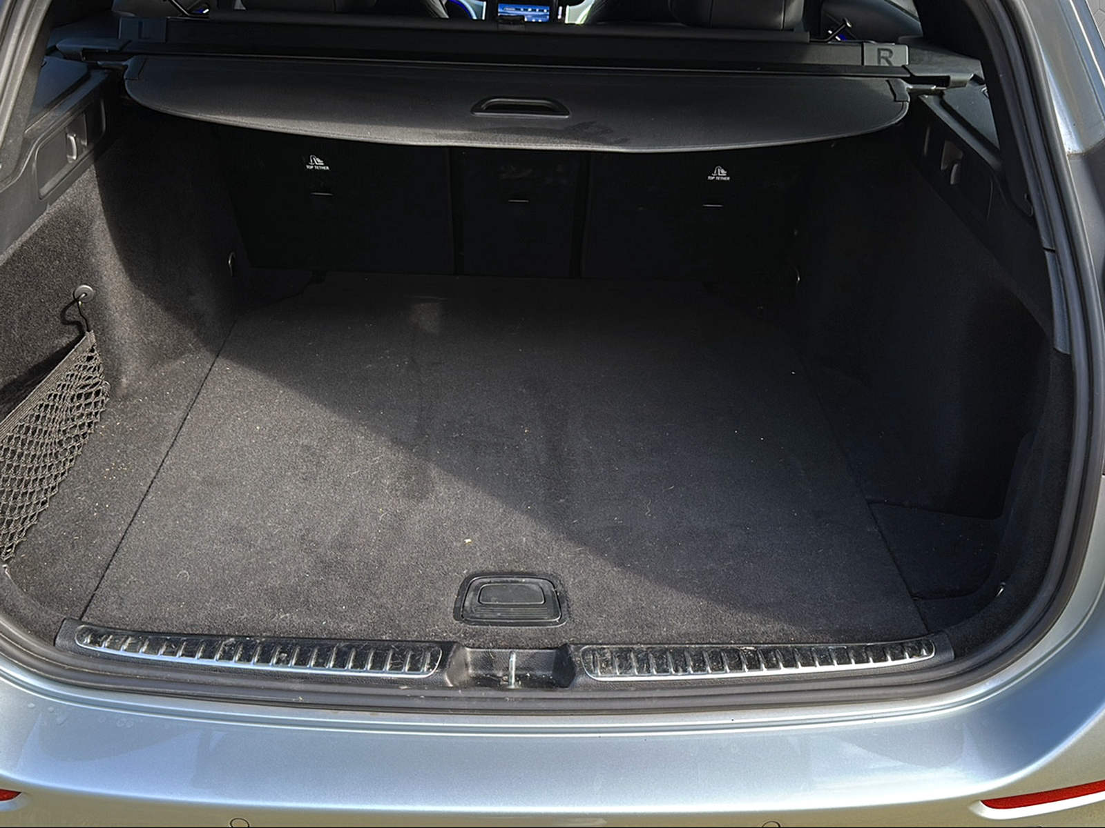 MERCEDES-BENZ C 220 d T 4Matic AMG Line-image-9