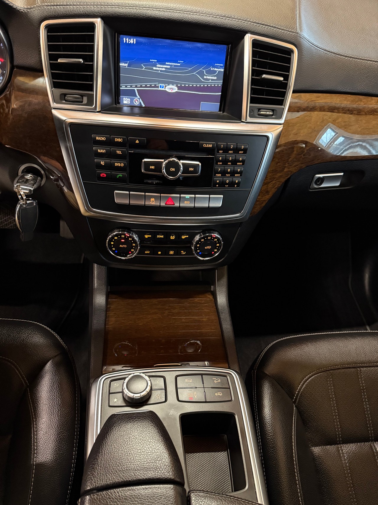 MERCEDES-BENZ GL 350 BlueTEC 4Matic 7G-TRONIC-image-13