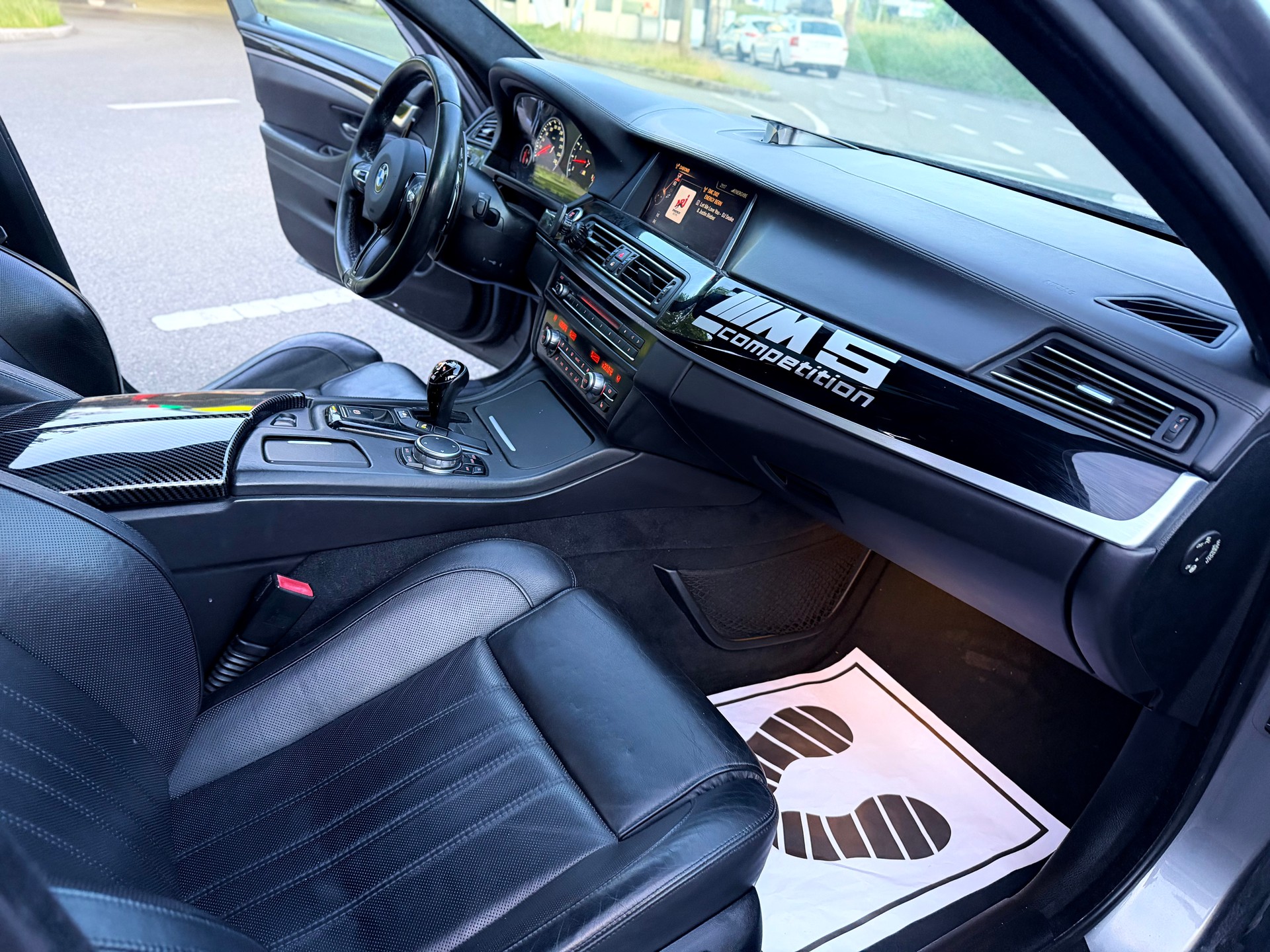 BMW M5 Drivelogic Competition-image-9