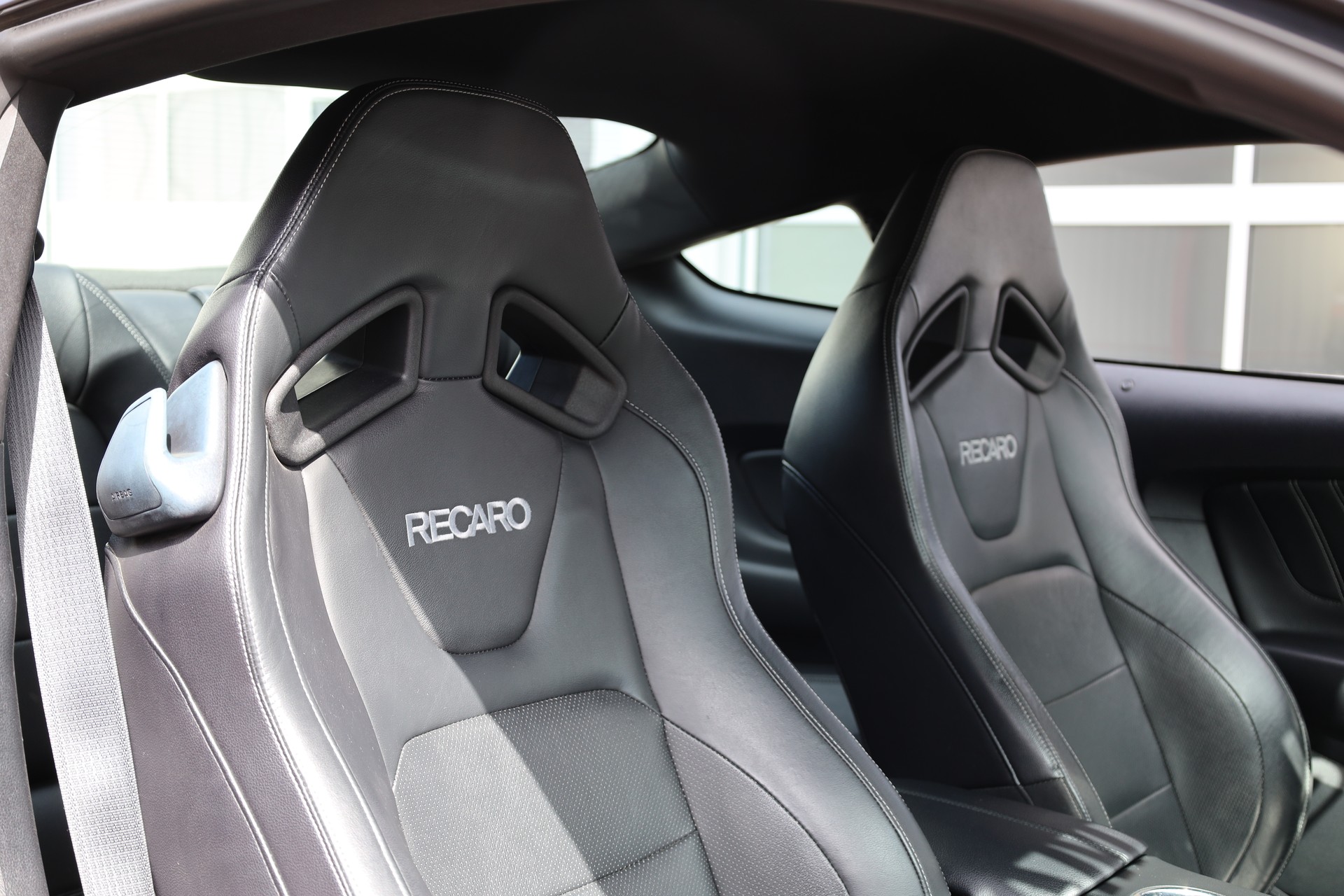 FORD Mustang Fastback 5.0 V8 GT Automat-image-13