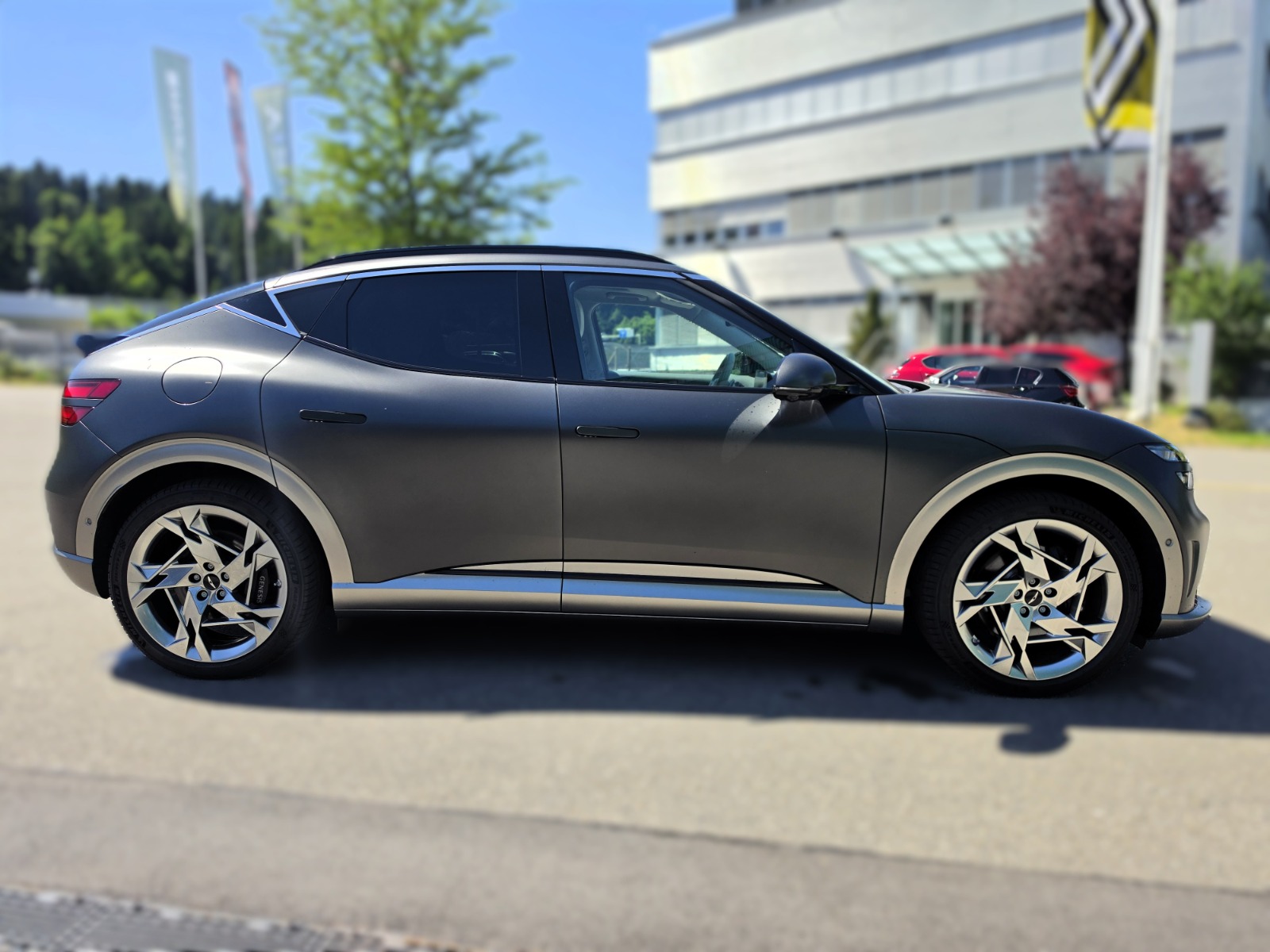 GENESIS GV60 77.4 kWh Sport Plus AWD-image-5