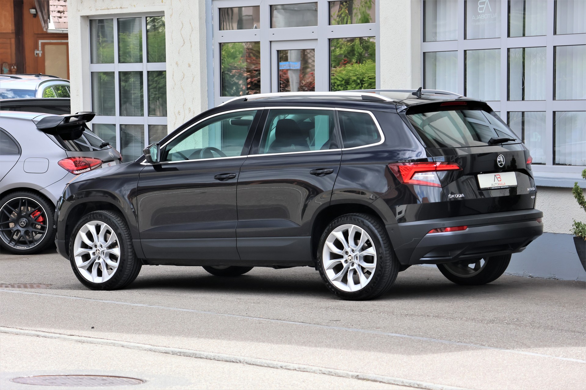 SKODA Karoq 2.0 TDI CR Style 4x4 DSG + 2.0T AHK-image-4