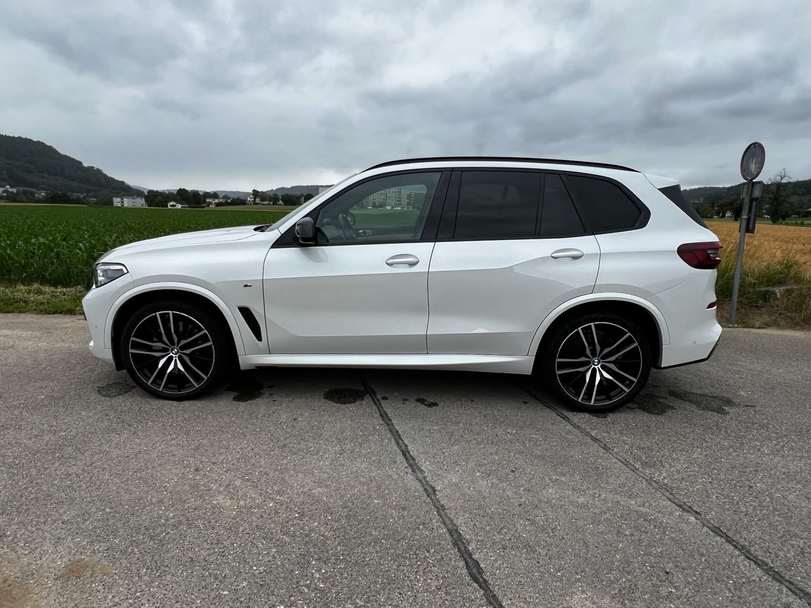BMW X5 xDrive 48V 40d M Sport Steptronic-image-1
