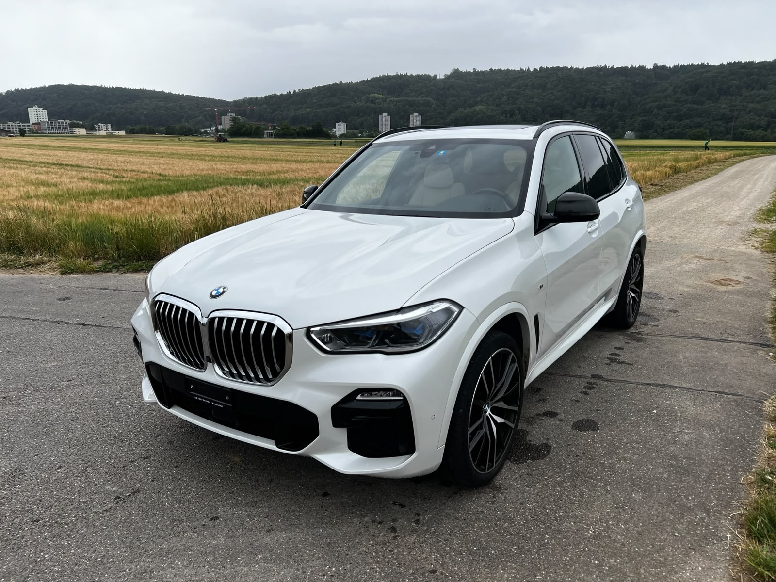 BMW X5 xDrive 48V 40d M Sport Steptronic-image-0