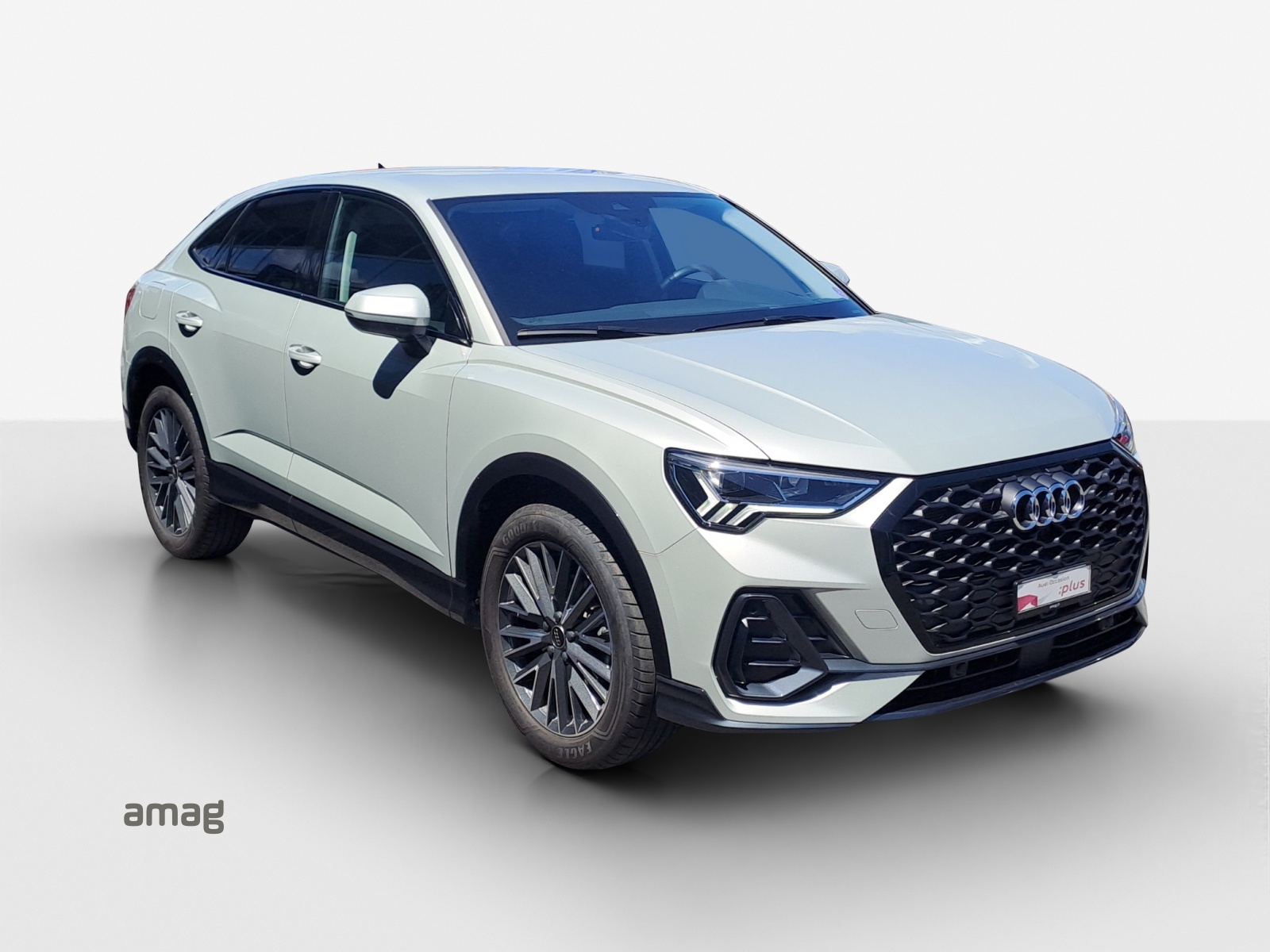 AUDI Q3 Sportback 35 TFSI Attraction S-tronic-image-5