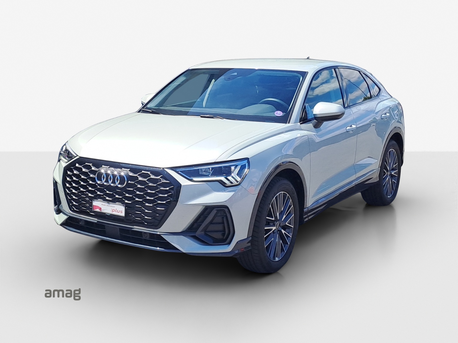 AUDI Q3 Sportback 35 TFSI Attraction S-tronic-image-0