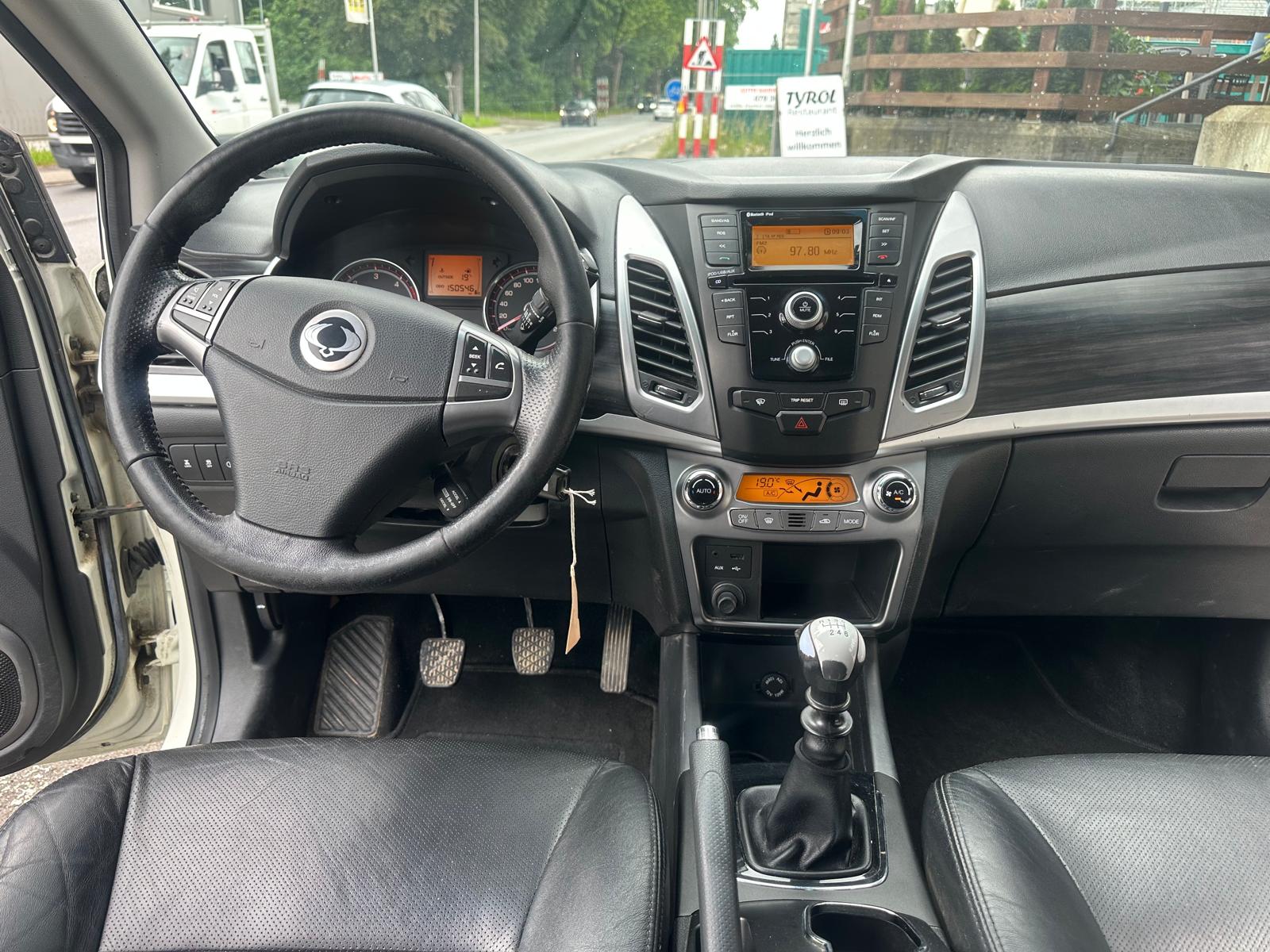 KGM-SsangYong Korando 2.0 e-XDI Sapphire 4WD-image-7
