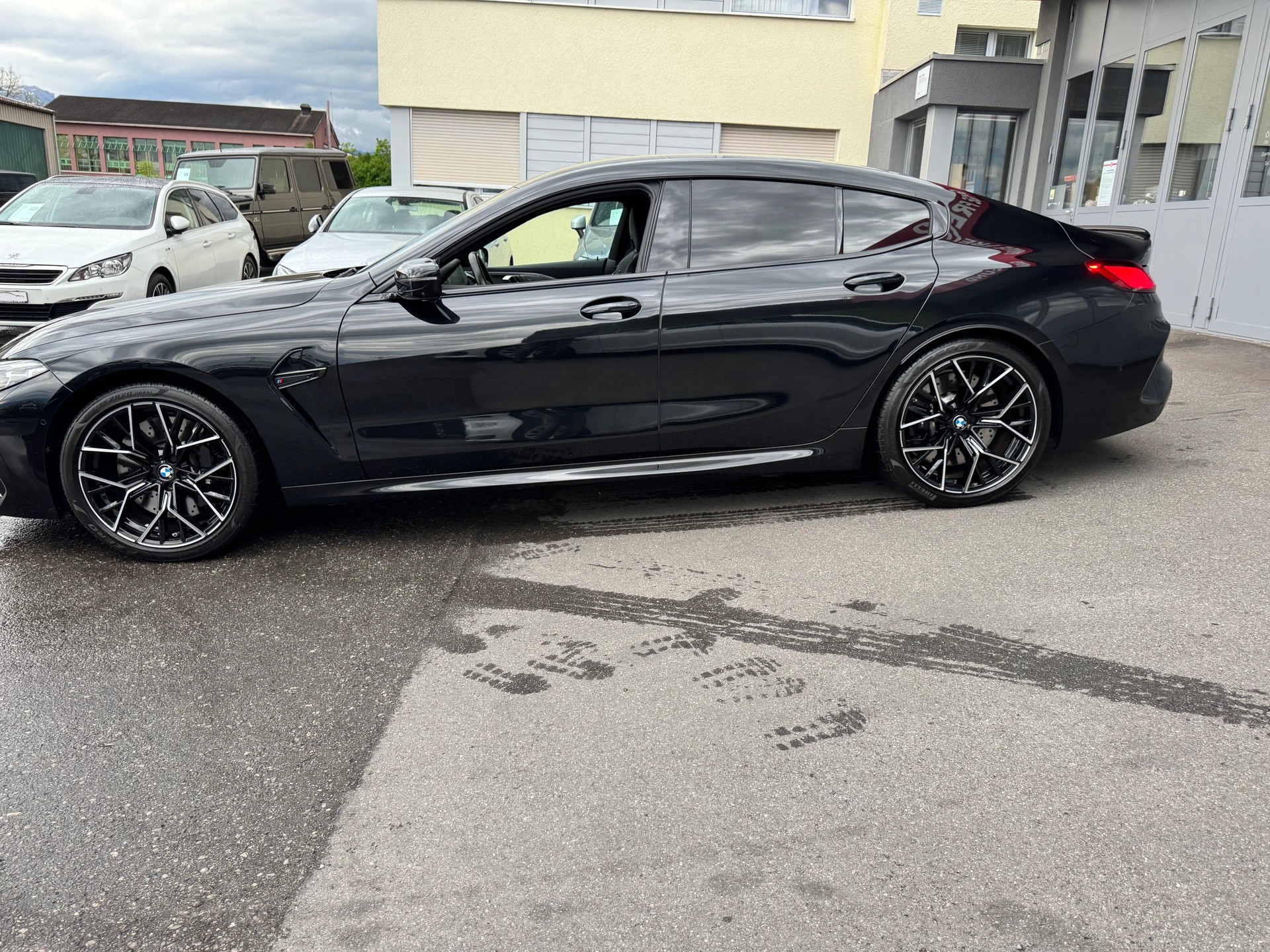 BMW M8 xDrive M Competition Steptronic-image-8