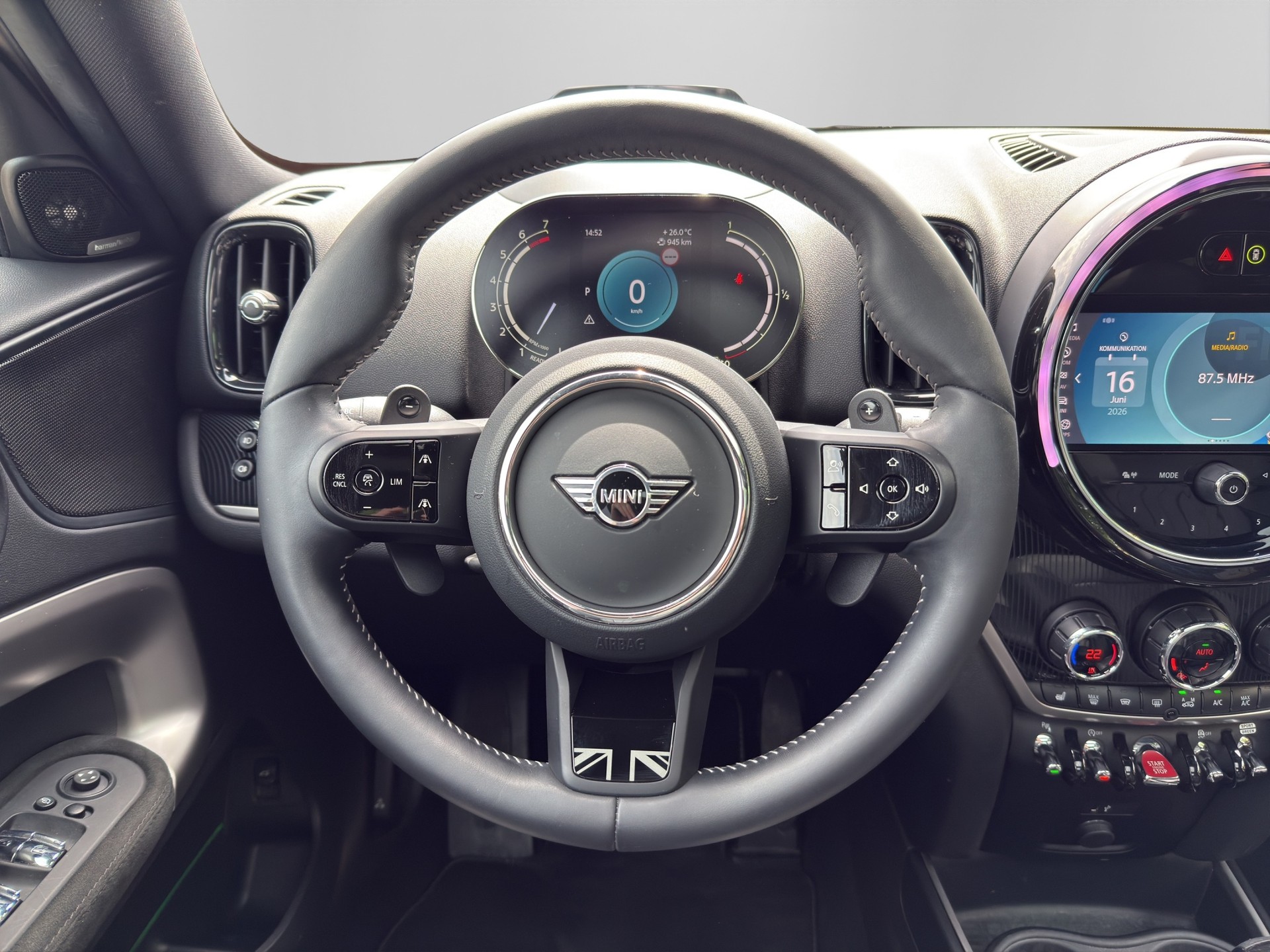MINI Cooper S ALL4-image-11