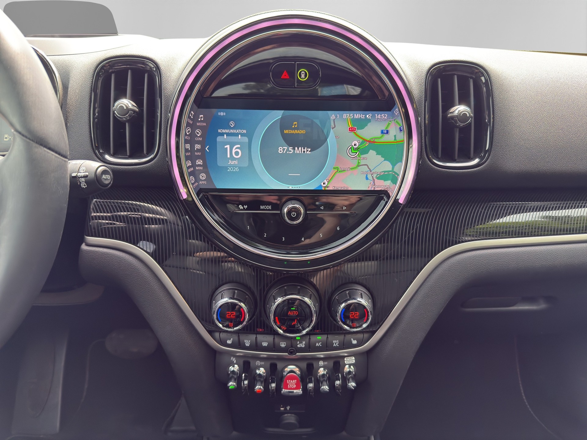 MINI Cooper S ALL4-image-12