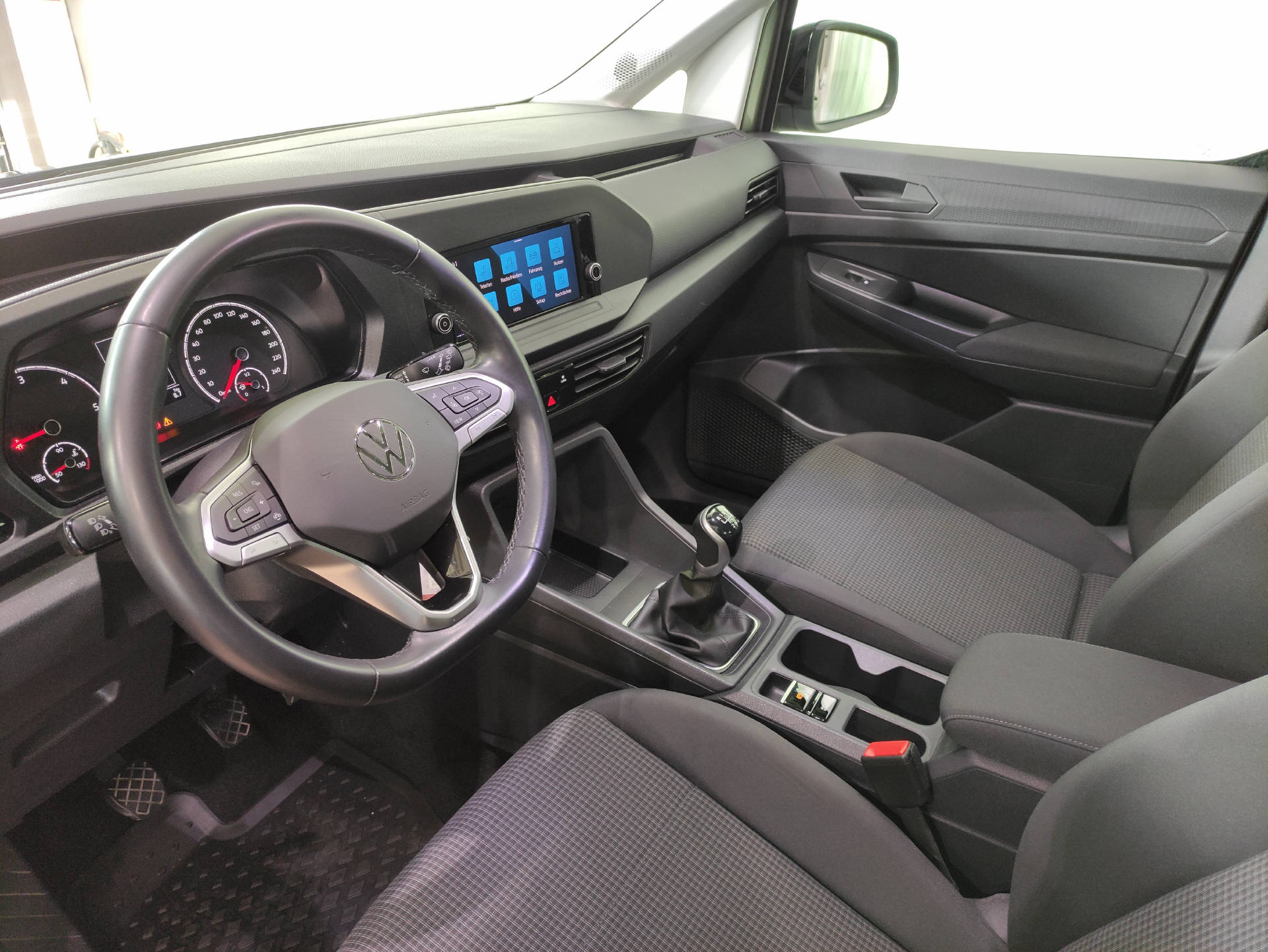 VW Caddy 2.0 TDI Liberty 4motion-image-3
