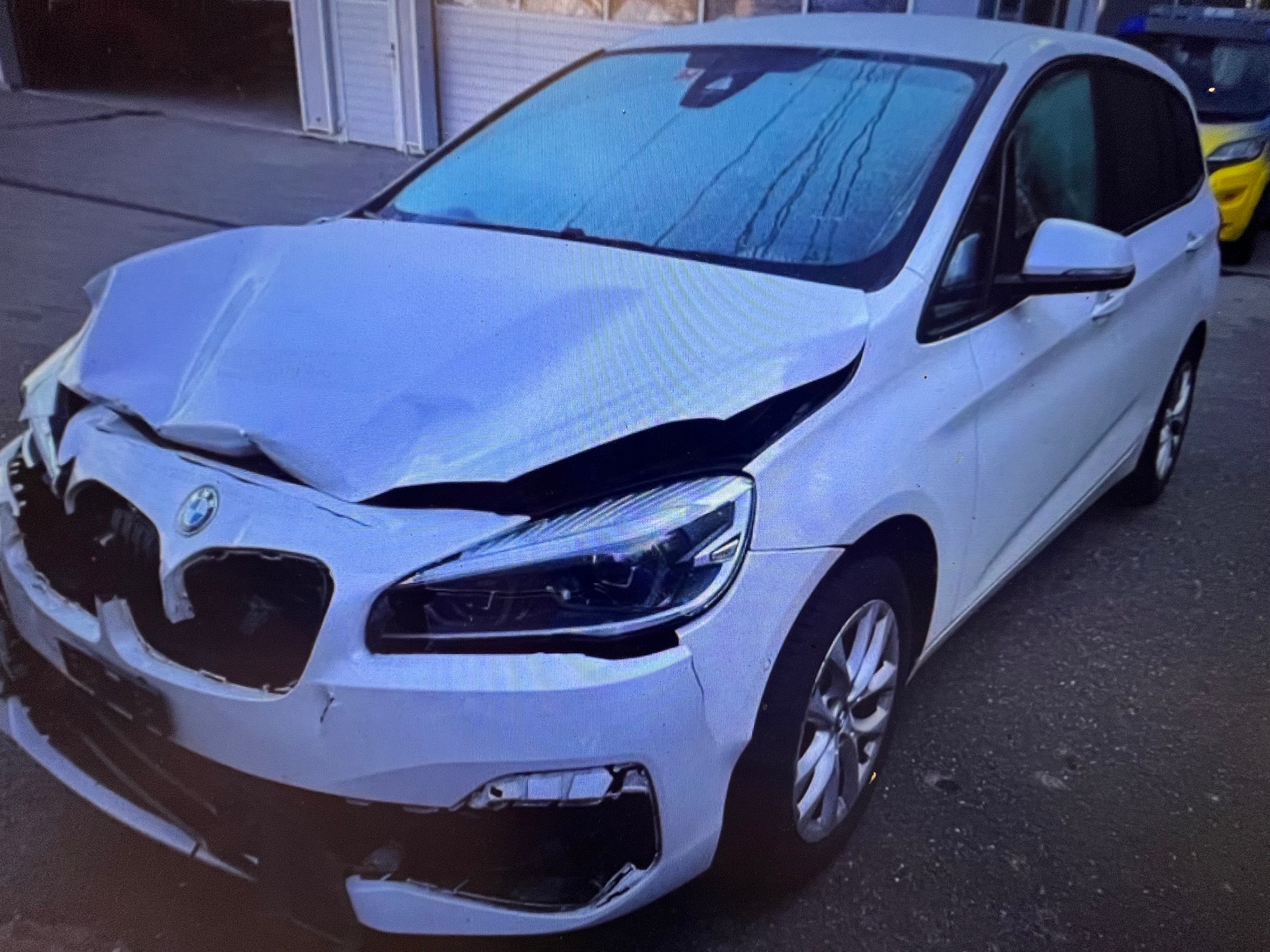 BMW 218d xDrive Gran Tourer Steptronic-image-4
