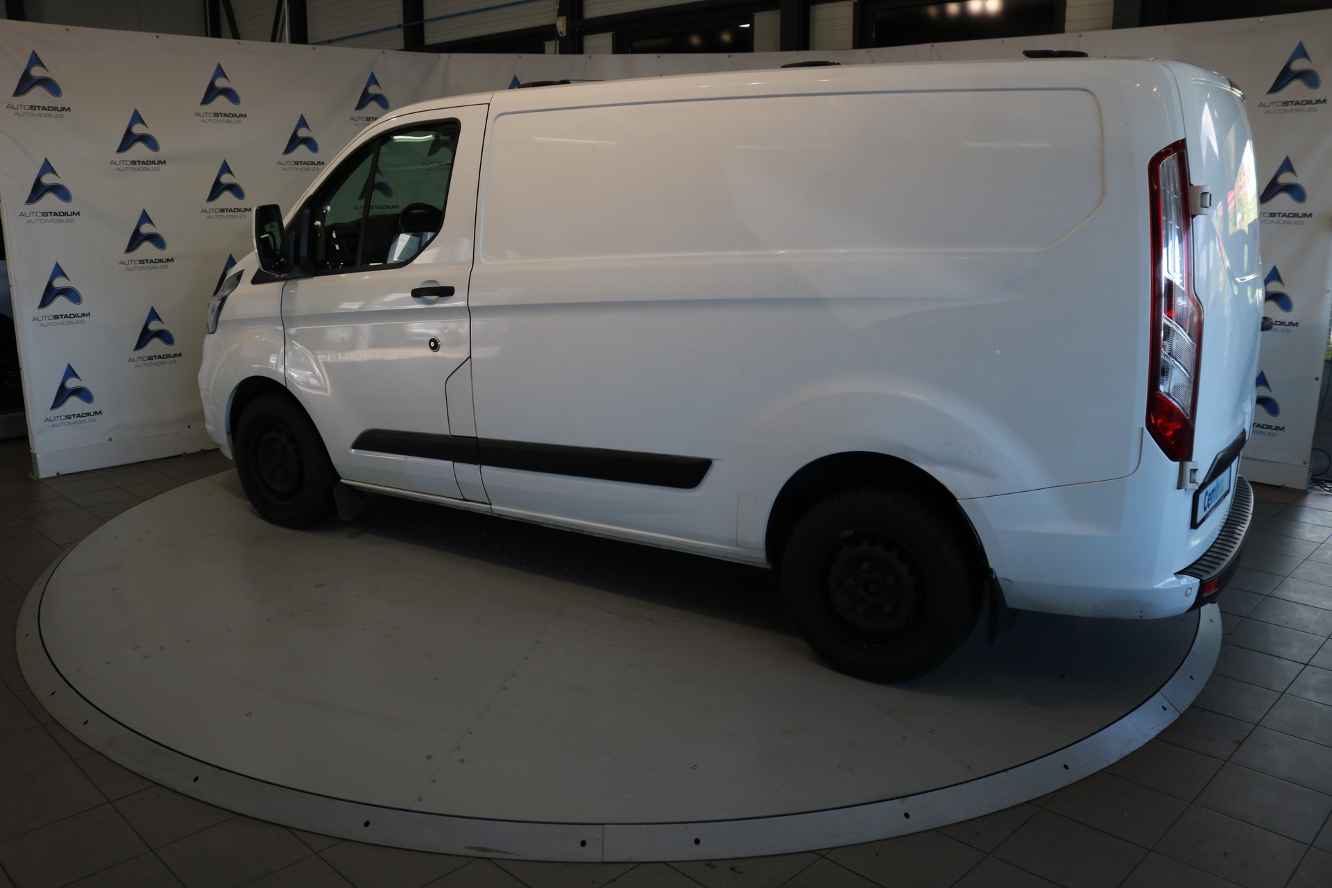 FORD Transit Custom Van 280 L1H1 Ambiente-image-14