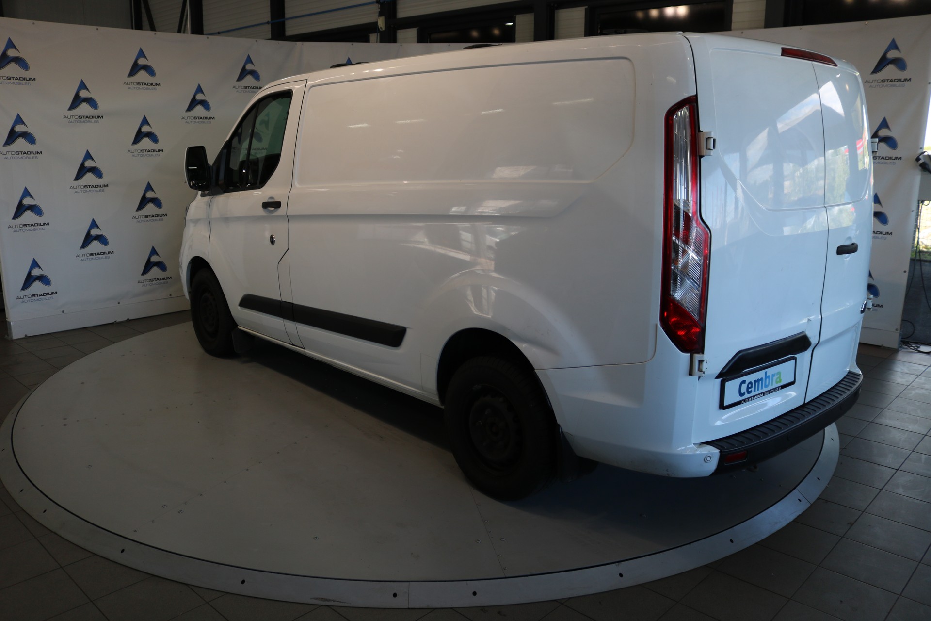 FORD Transit Custom Van 280 L1H1 Ambiente-image-16
