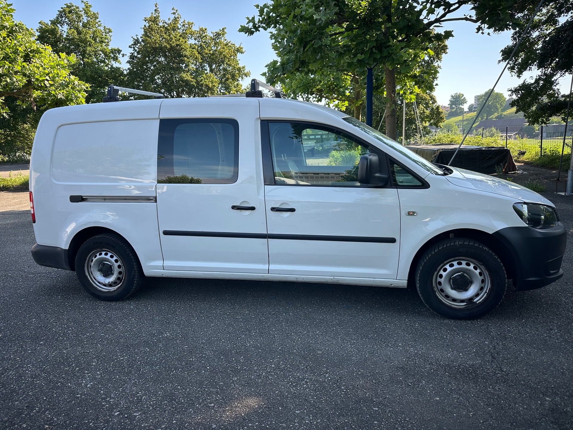 VW Caddy Maxi 1.6 TDI-image-3