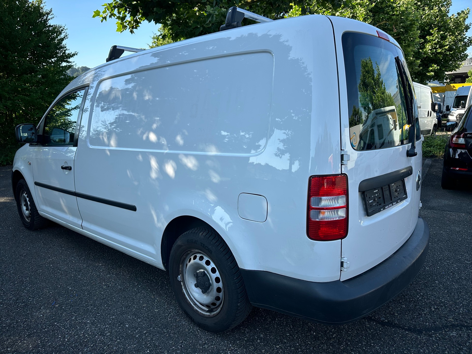 VW Caddy Maxi 1.6 TDI-image-7