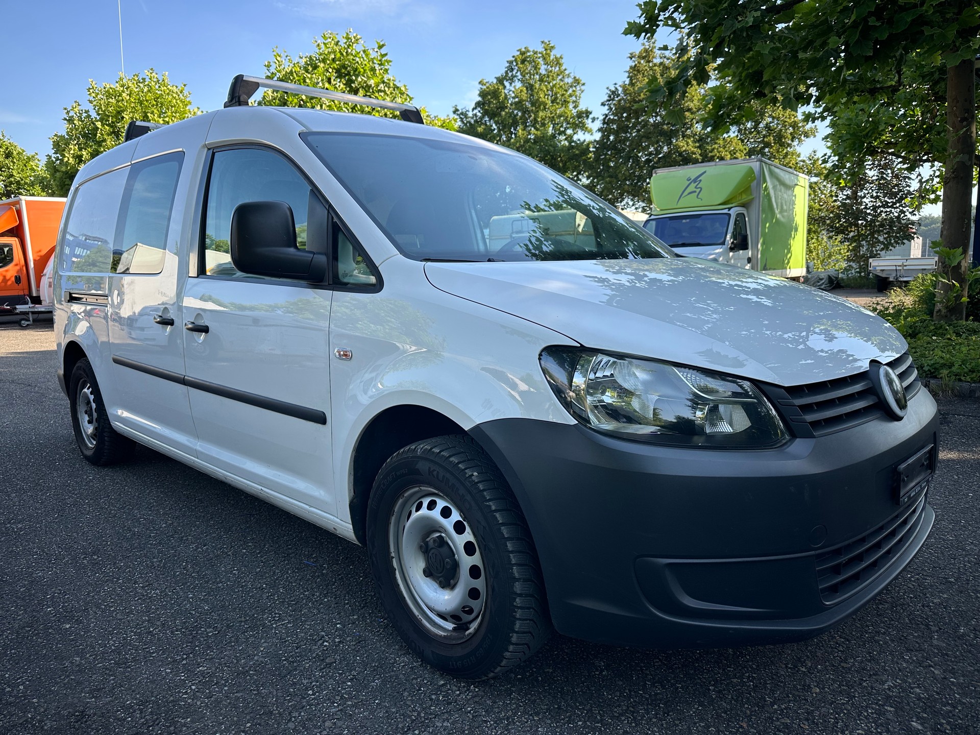 VW Caddy Maxi 1.6 TDI-image-2