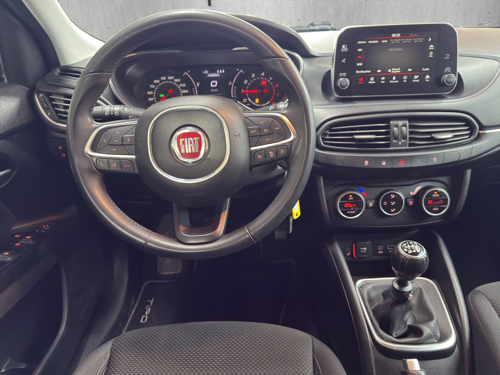 FIAT Tipo 1.4TJet Station Wagon Lounge-image-8