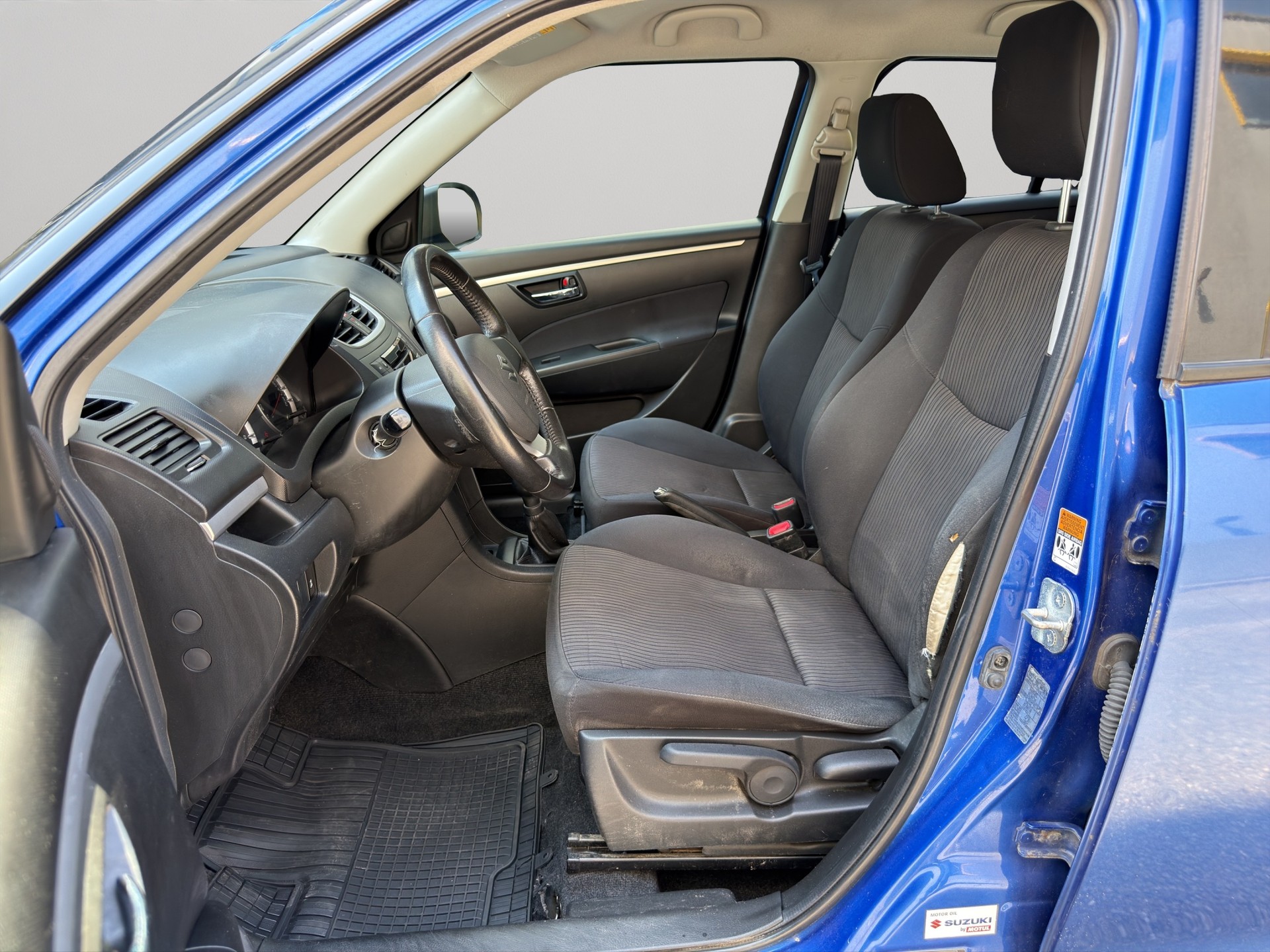 SUZUKI Swift 1.2i 16V GL Top 4x4-image-7