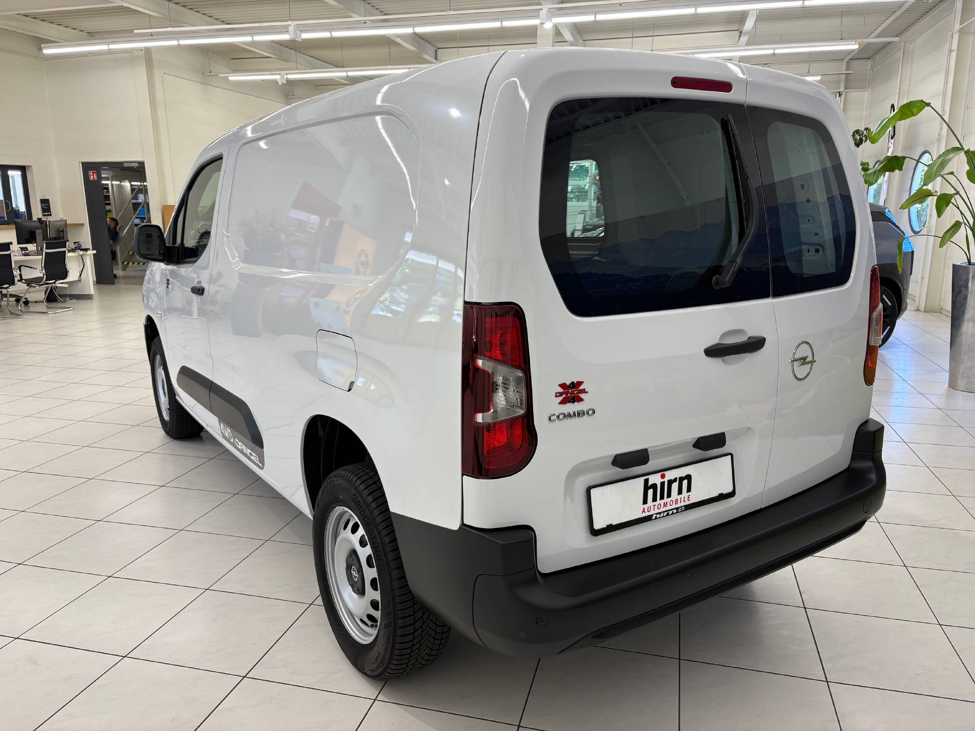 OPEL Combo Cargo 2.4 t XL 1.5 D S/S 4x4-image-7
