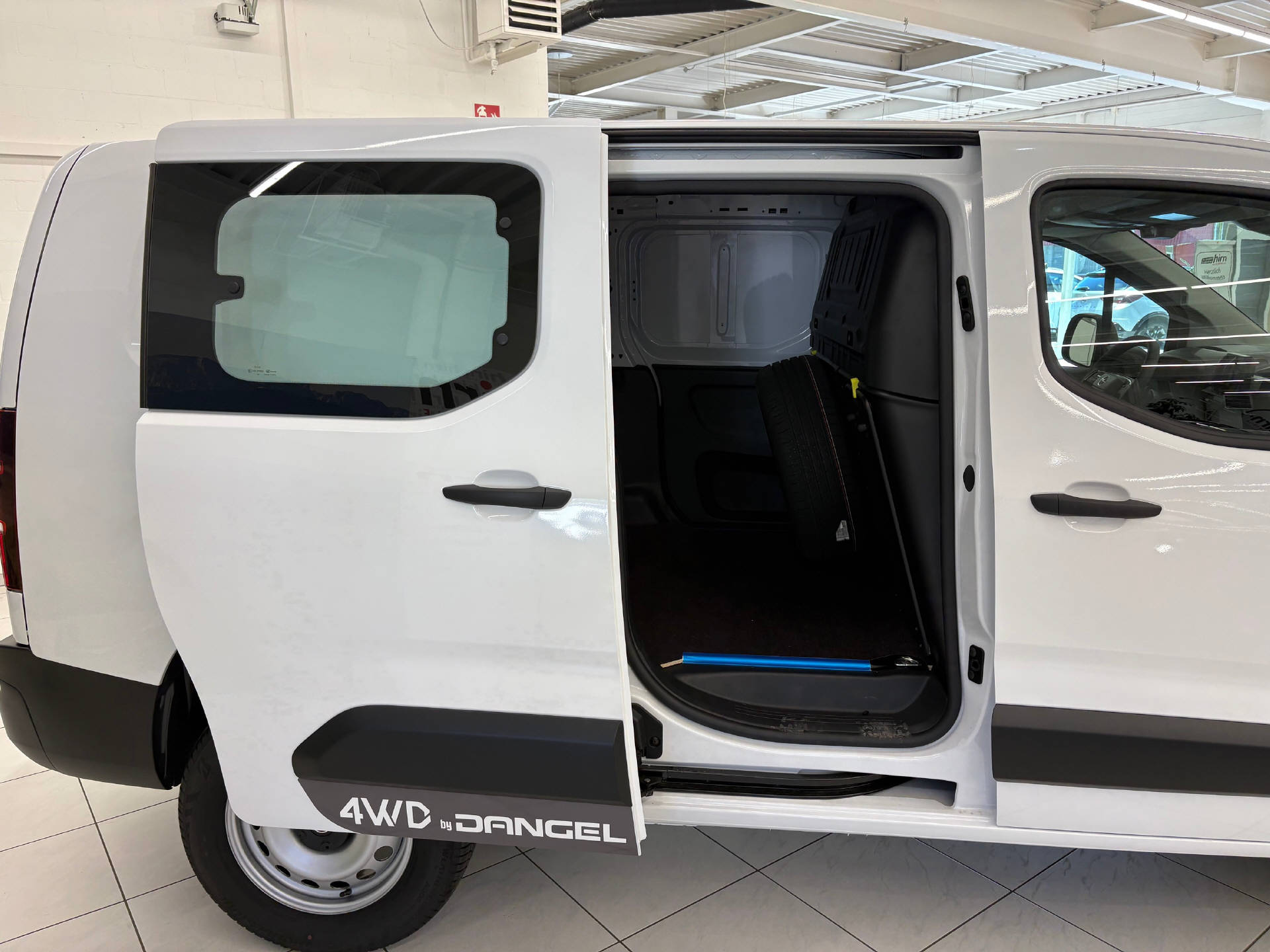 OPEL Combo Cargo 2.4 t XL 1.5 D S/S 4x4-image-4