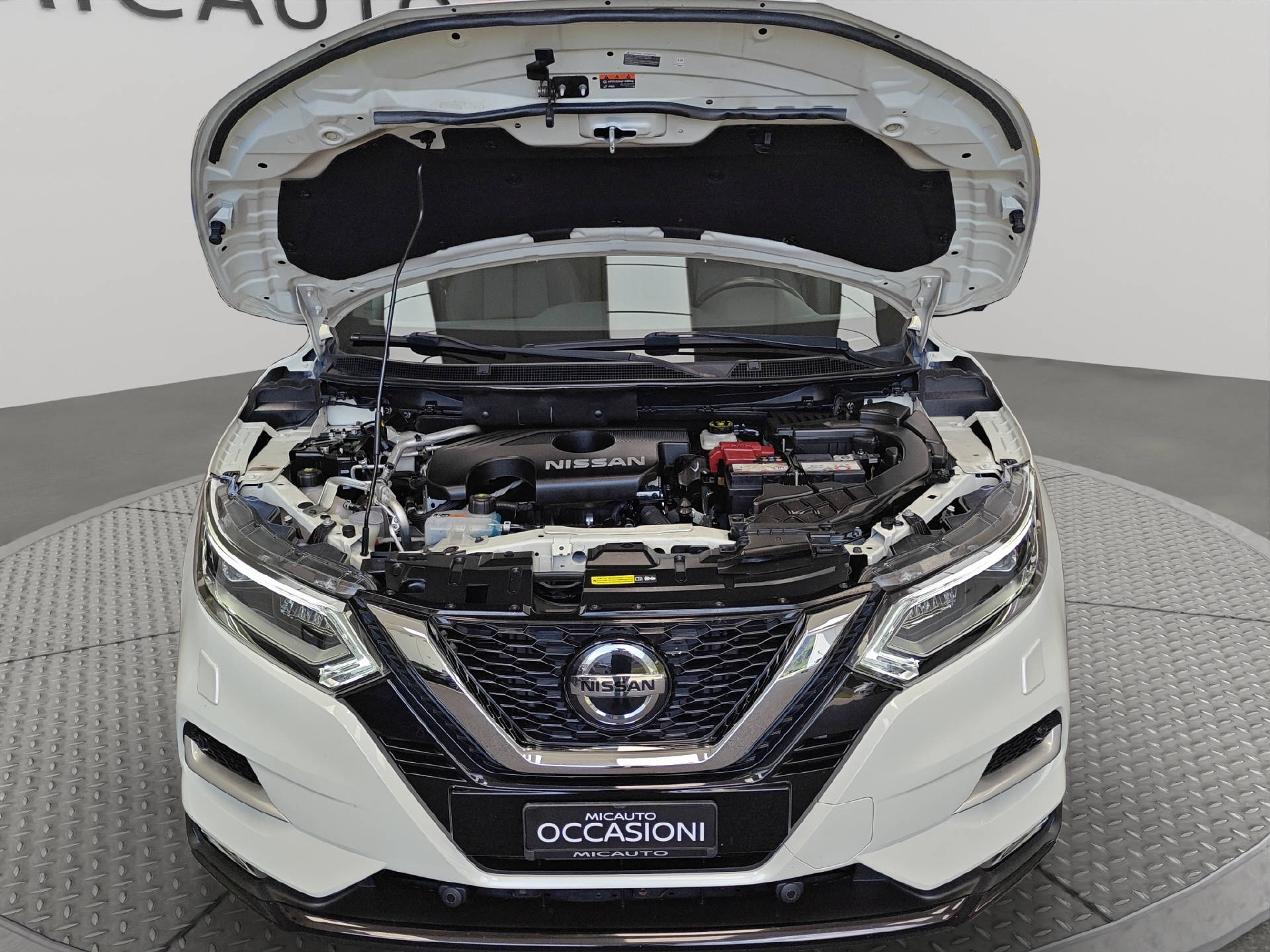 NISSAN Qashqai 1.7 dCi Tekna+ 4x4 Special Edition-image-15