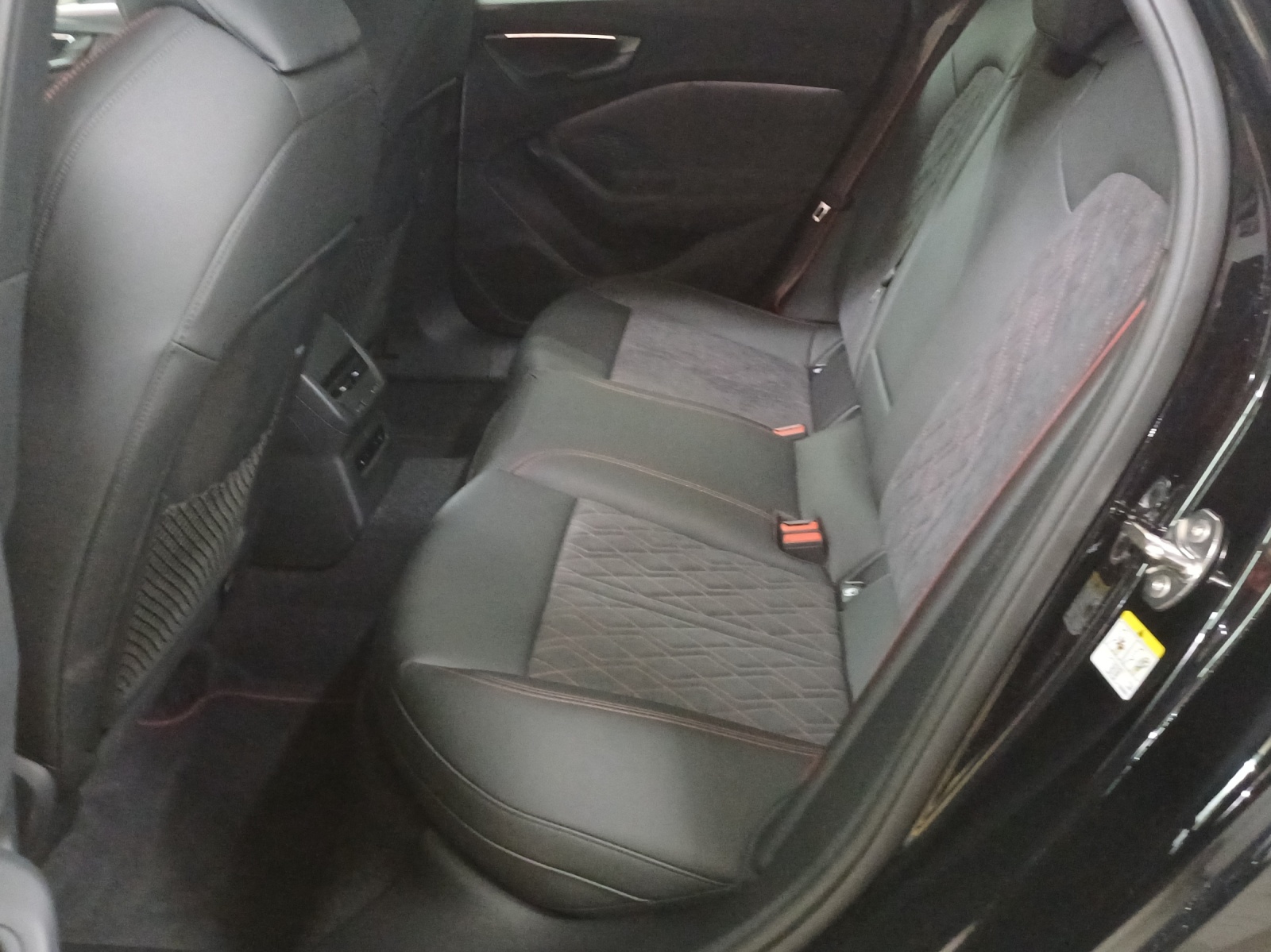 AUDI S5 Avant TFSI quattro S tronic-image-11