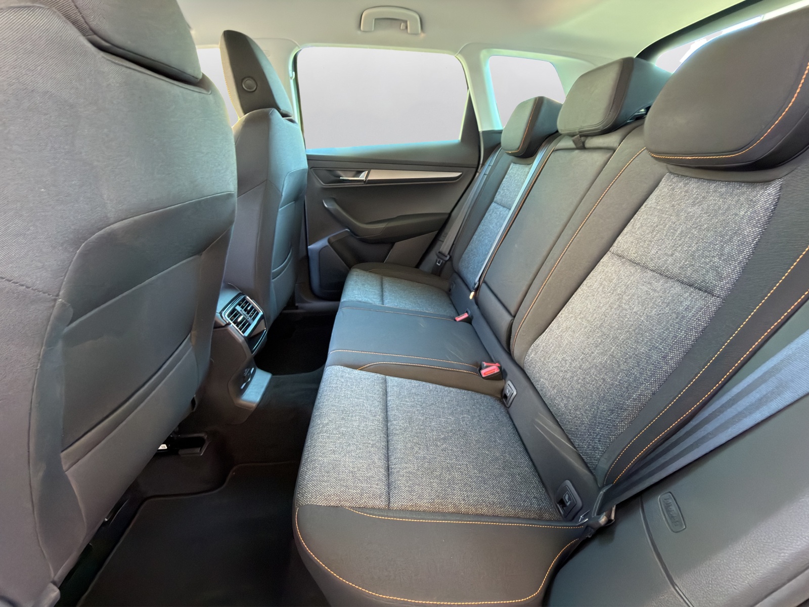 SKODA Karoq 1.5 TSI ACT Clever DSG-image-10