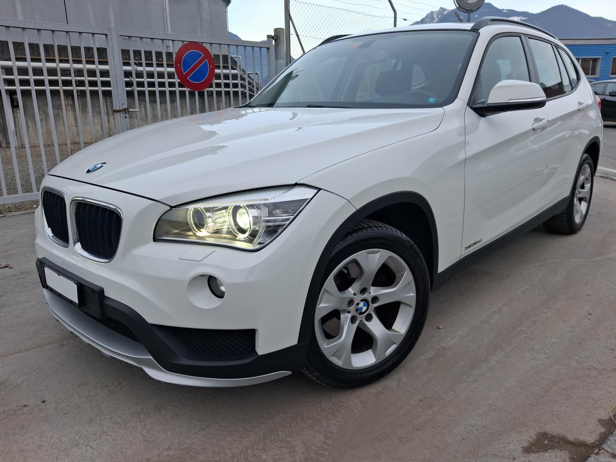 Car photo