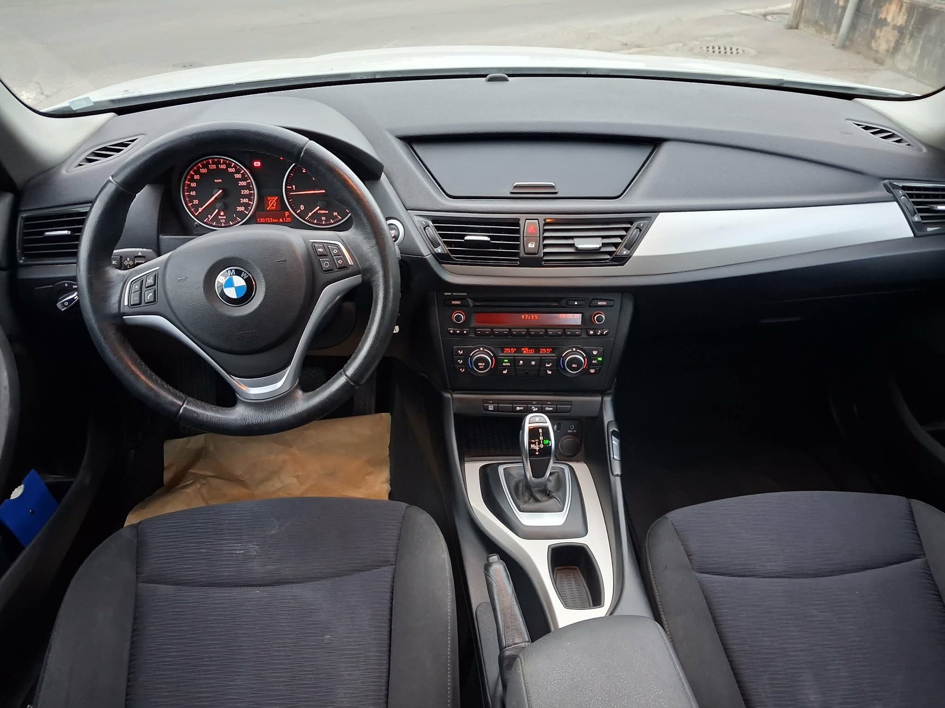 BMW X1 xDrive 18d Steptronic-image-9