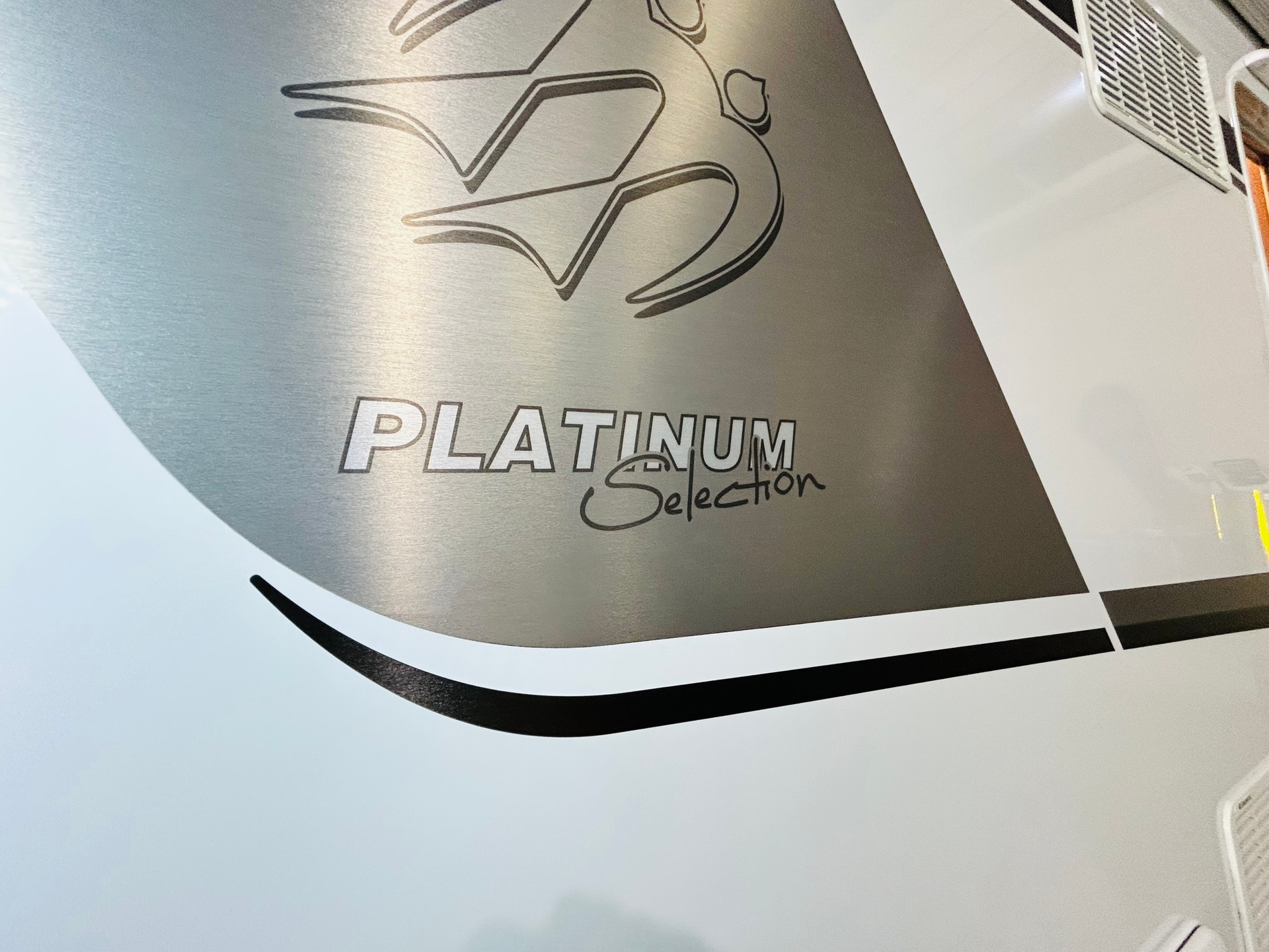 KNAUS Sun TI 700 MEG Platinum-image-29