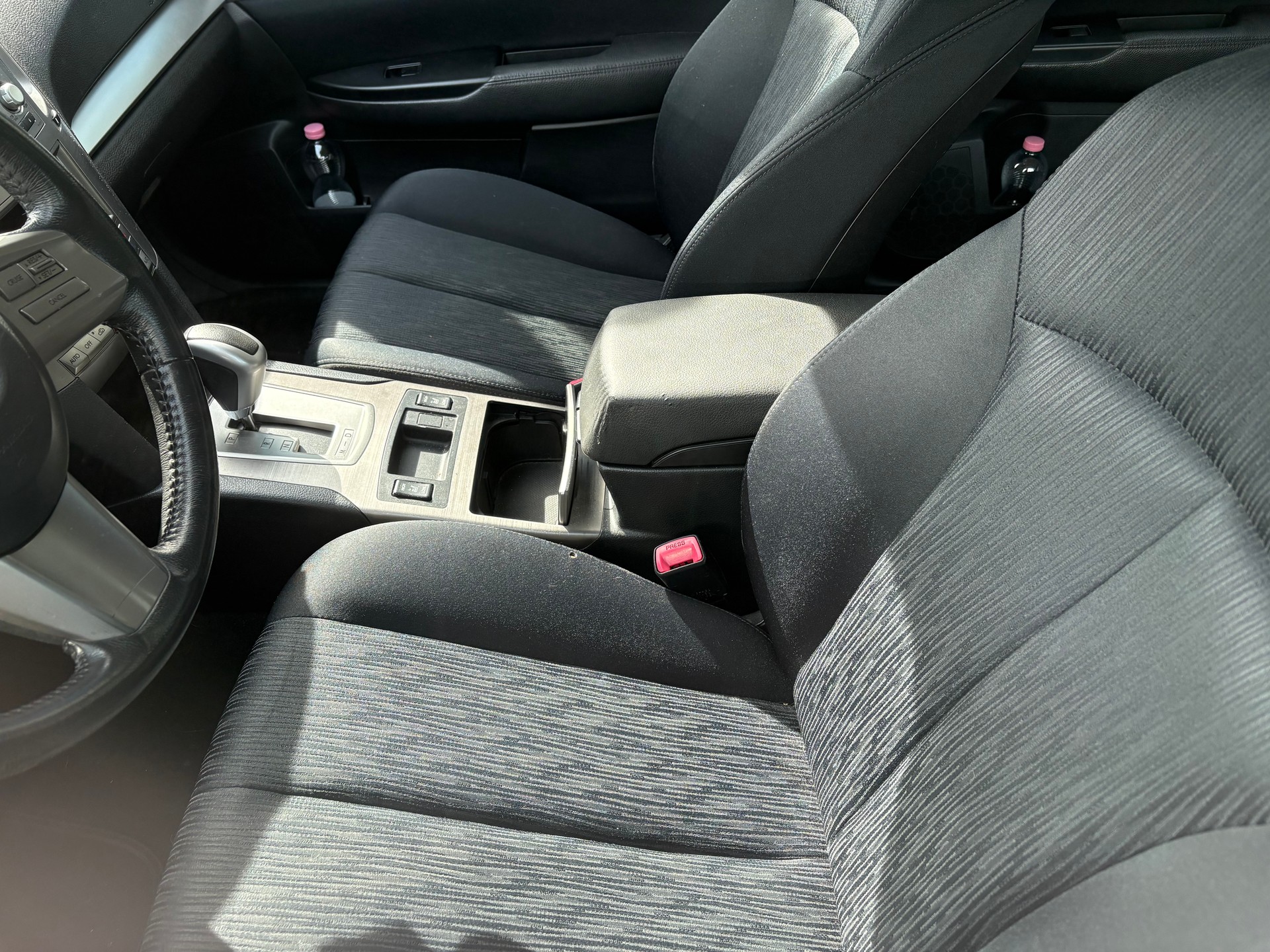 SUBARU Legacy 2.0i Swiss AWD Lineartronic-image-4