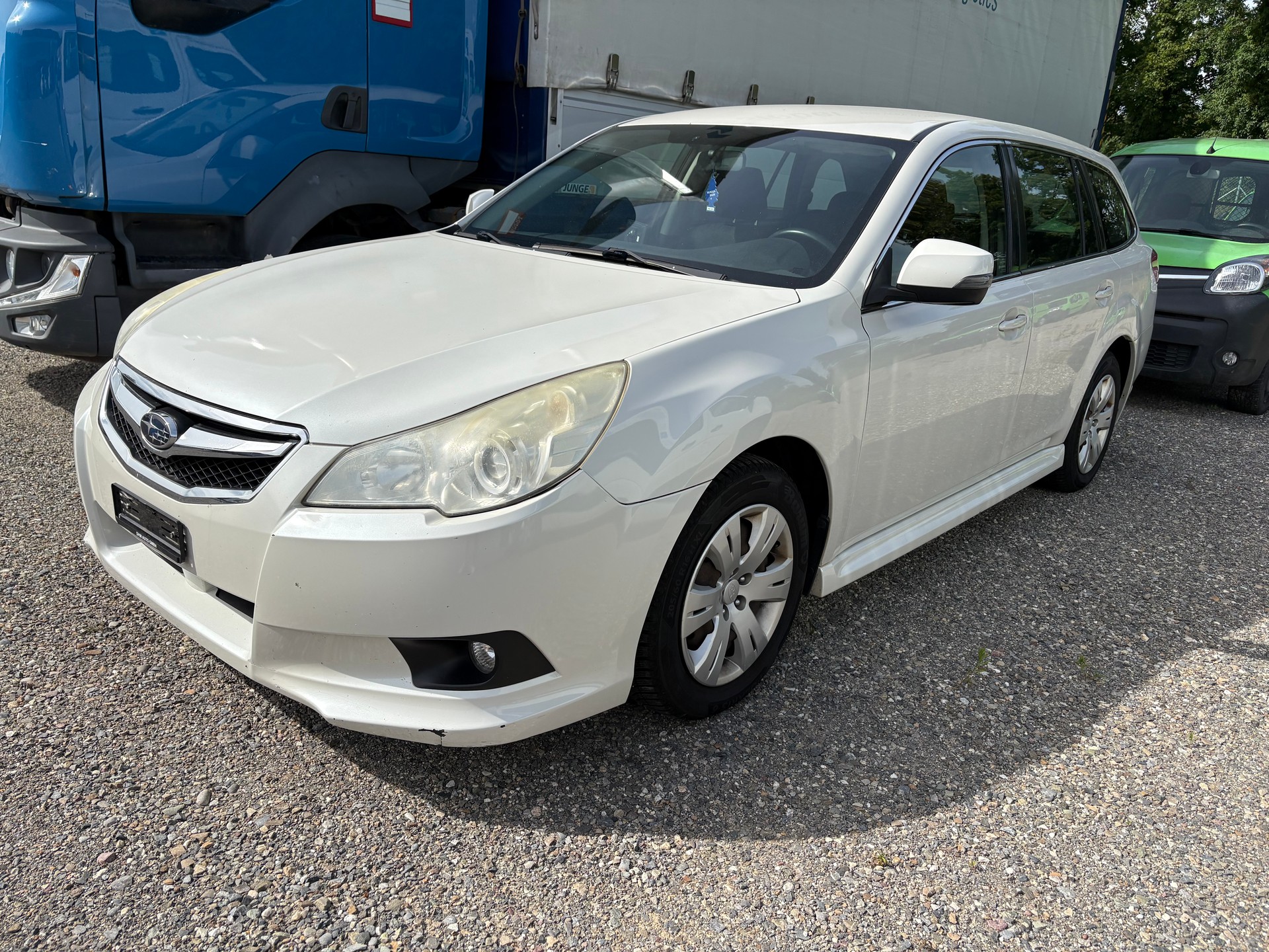 SUBARU Legacy 2.0i Swiss AWD Lineartronic-image-2