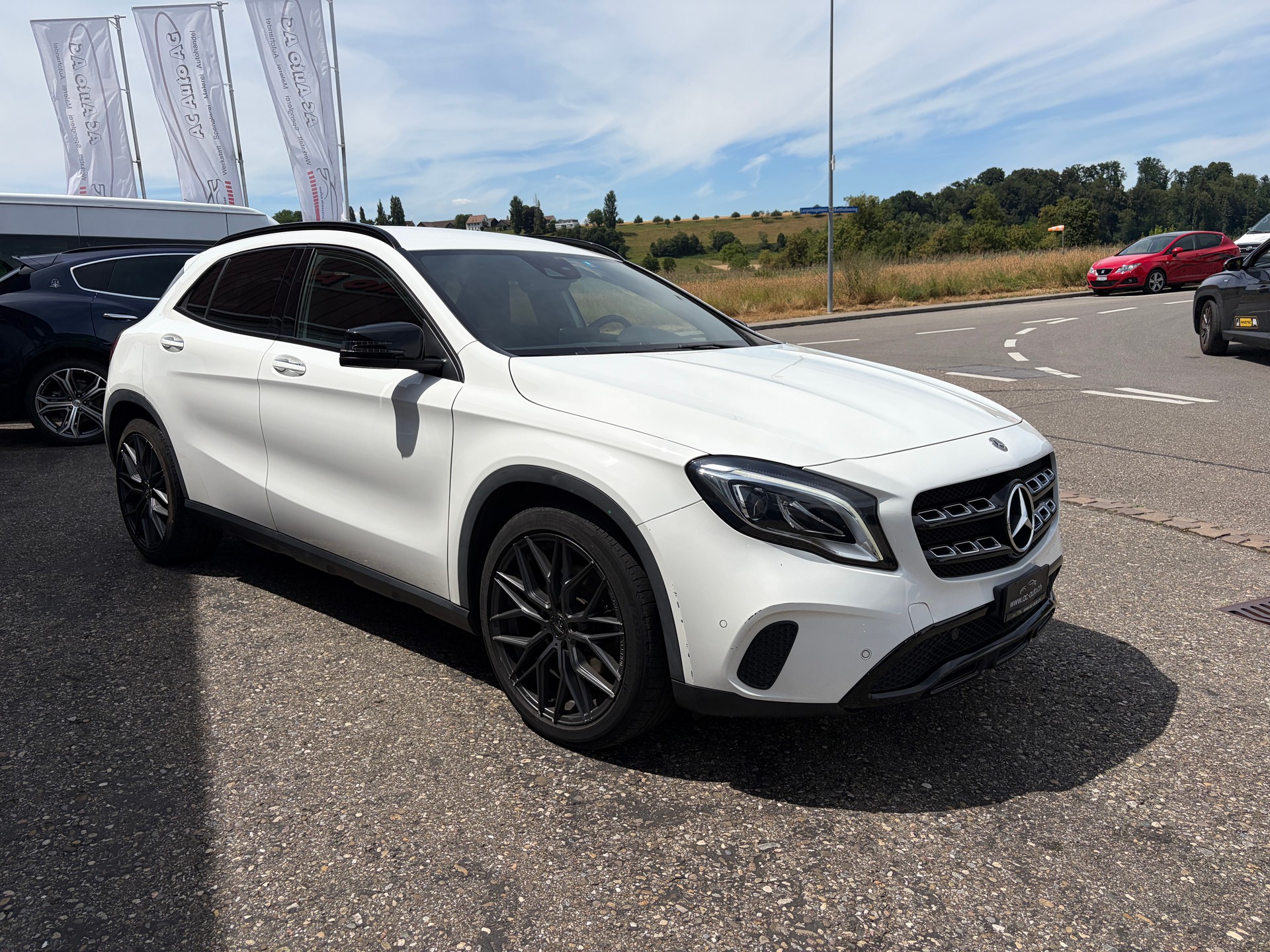 MERCEDES-BENZ GLA 250 Urban Swiss Star 4Matic 7G-DCT-image-7