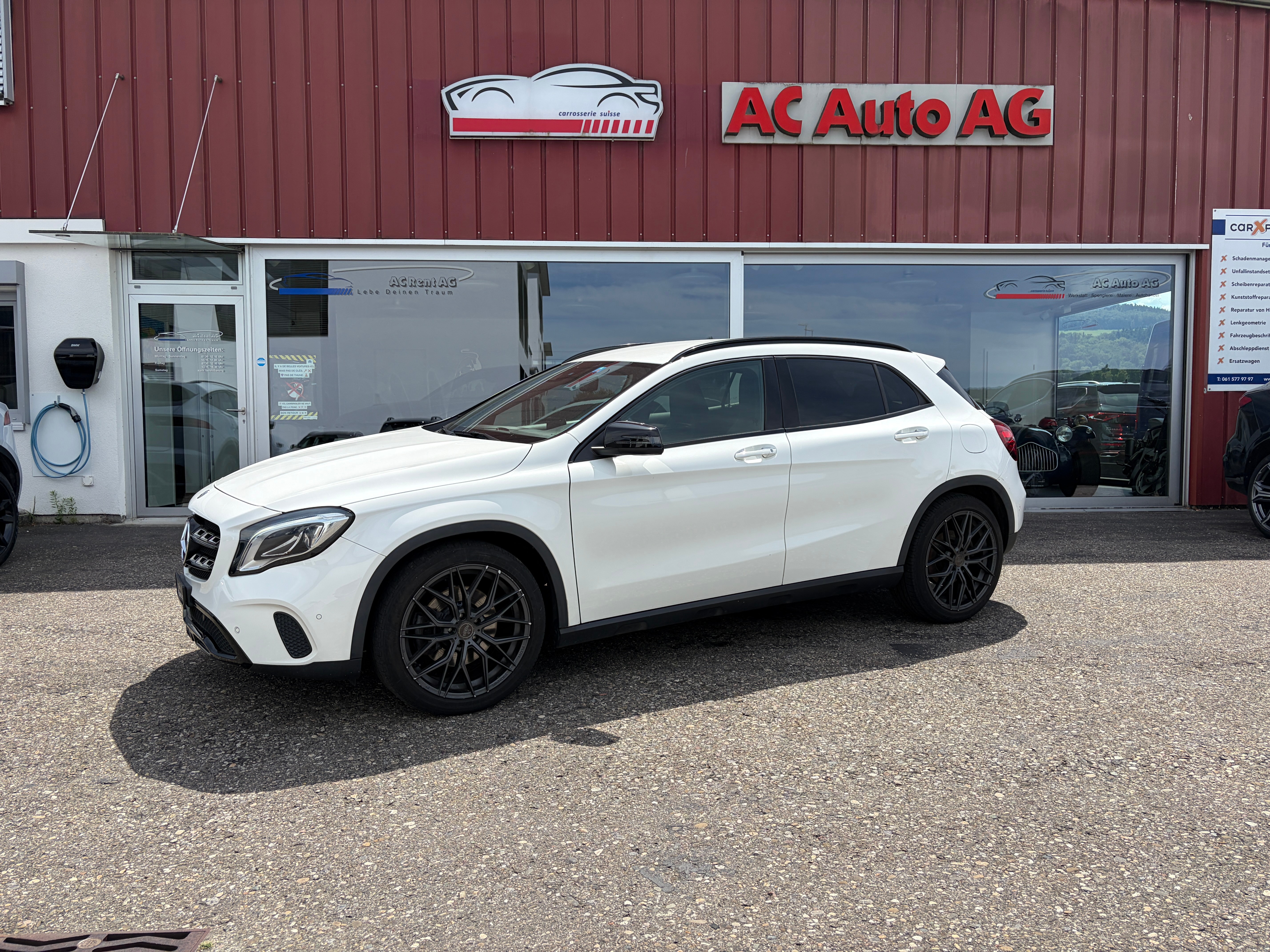 Car photo