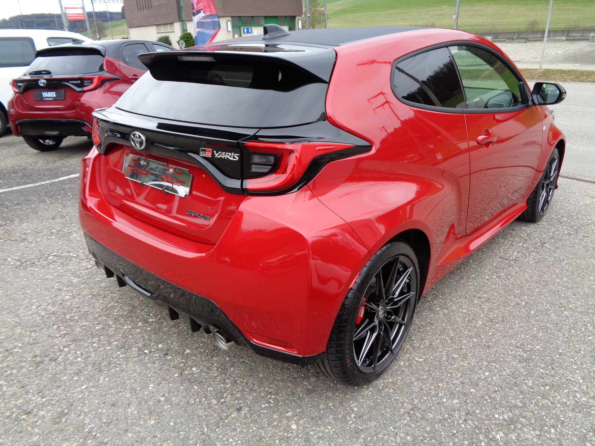 TOYOTA Yaris 1.6 GR Sport-image-4