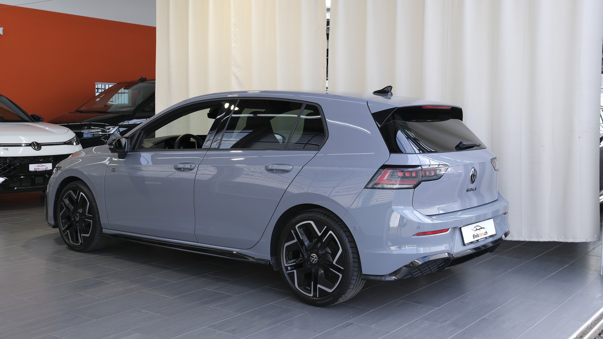 VW Golf 1.5 e TSI mHEV R-Line DSG * Black Style *-image-9