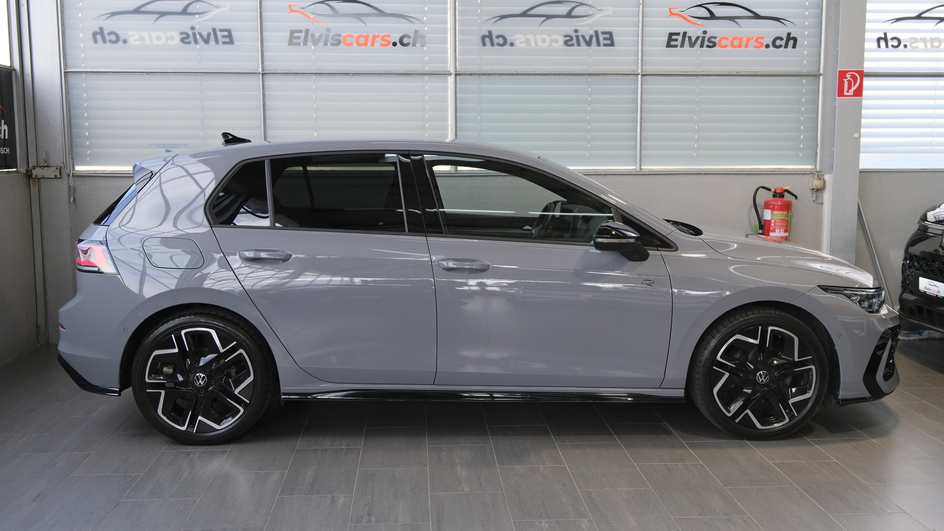 VW Golf 1.5 e TSI mHEV R-Line DSG * Black Style *-image-23